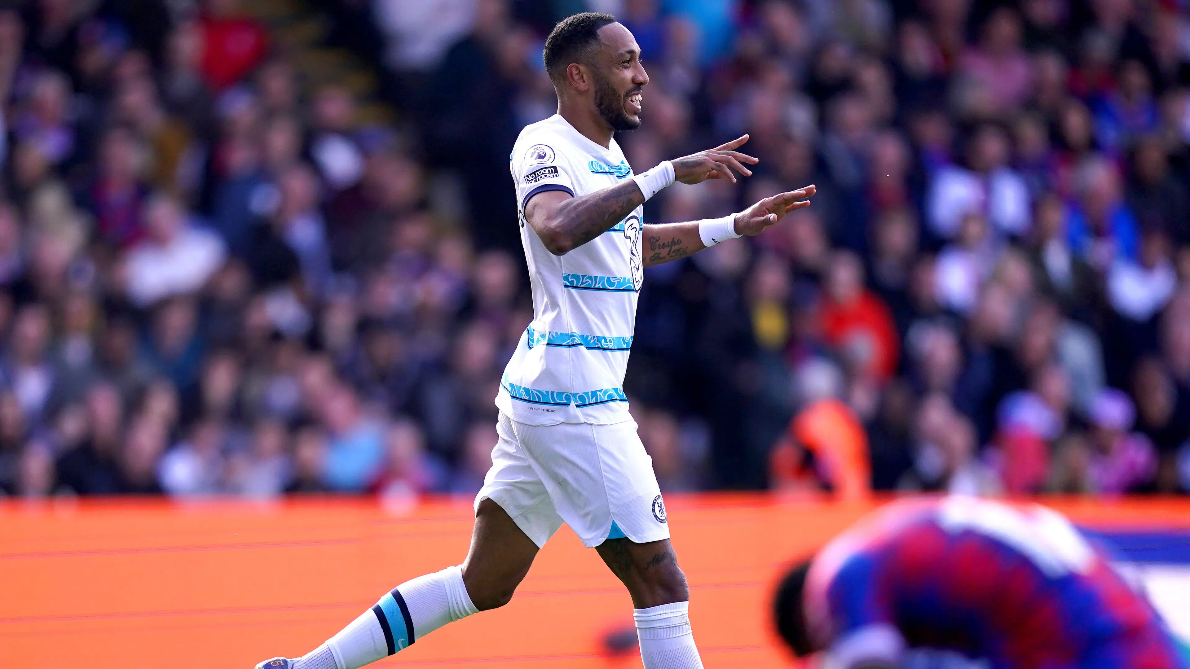 Pierre-Emerick Aubameyang celebrates scoring against Crystal Palace. (Alamy)
