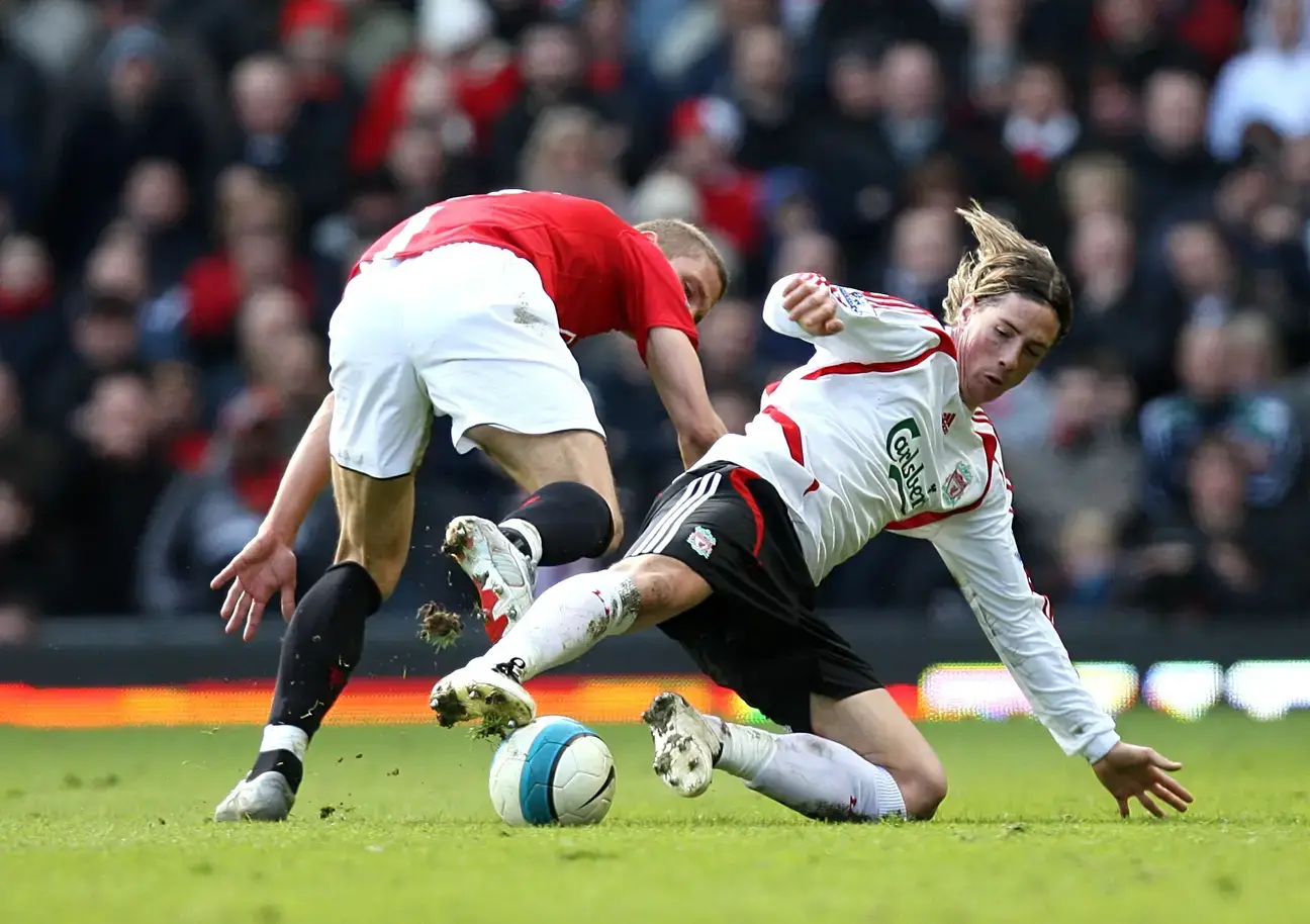 Vidic beaten by Torres again. Image: Alamy
