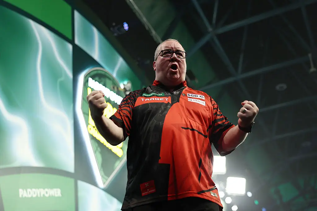 Stephen Bunting won night four of the Premier League in Belfast (Credit:Getty)