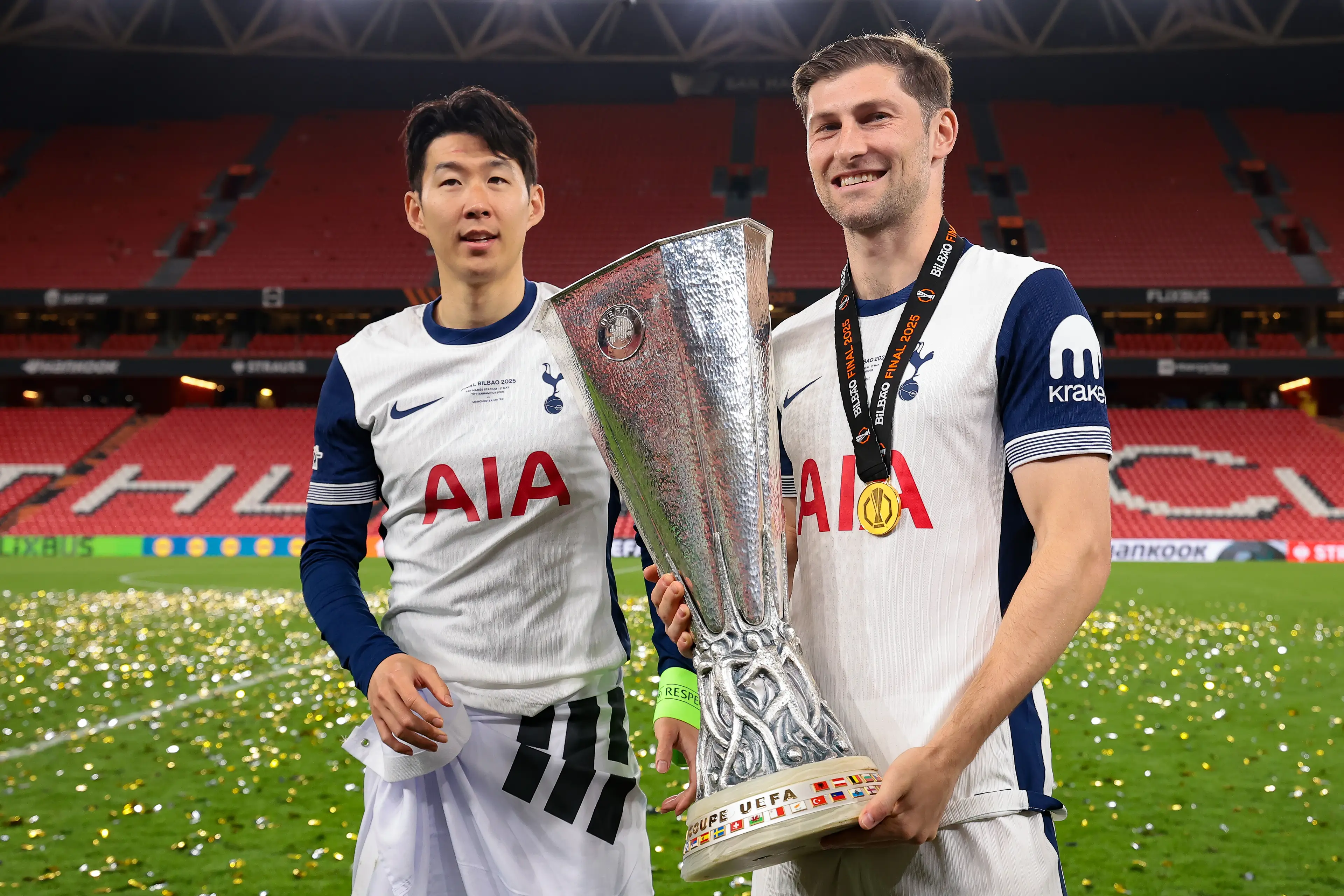 Ben Davies (R) has been linked with a move to Wrexham. Image: Getty