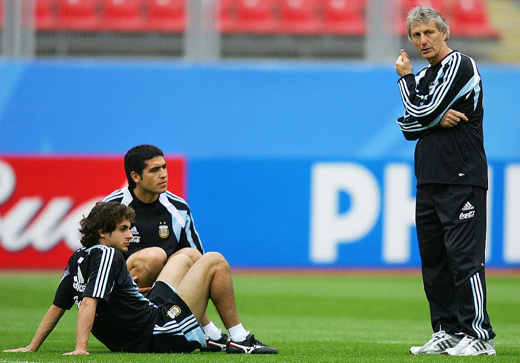 Pablo Aimar and Riquelme in Argentina training (Credit:Getty)