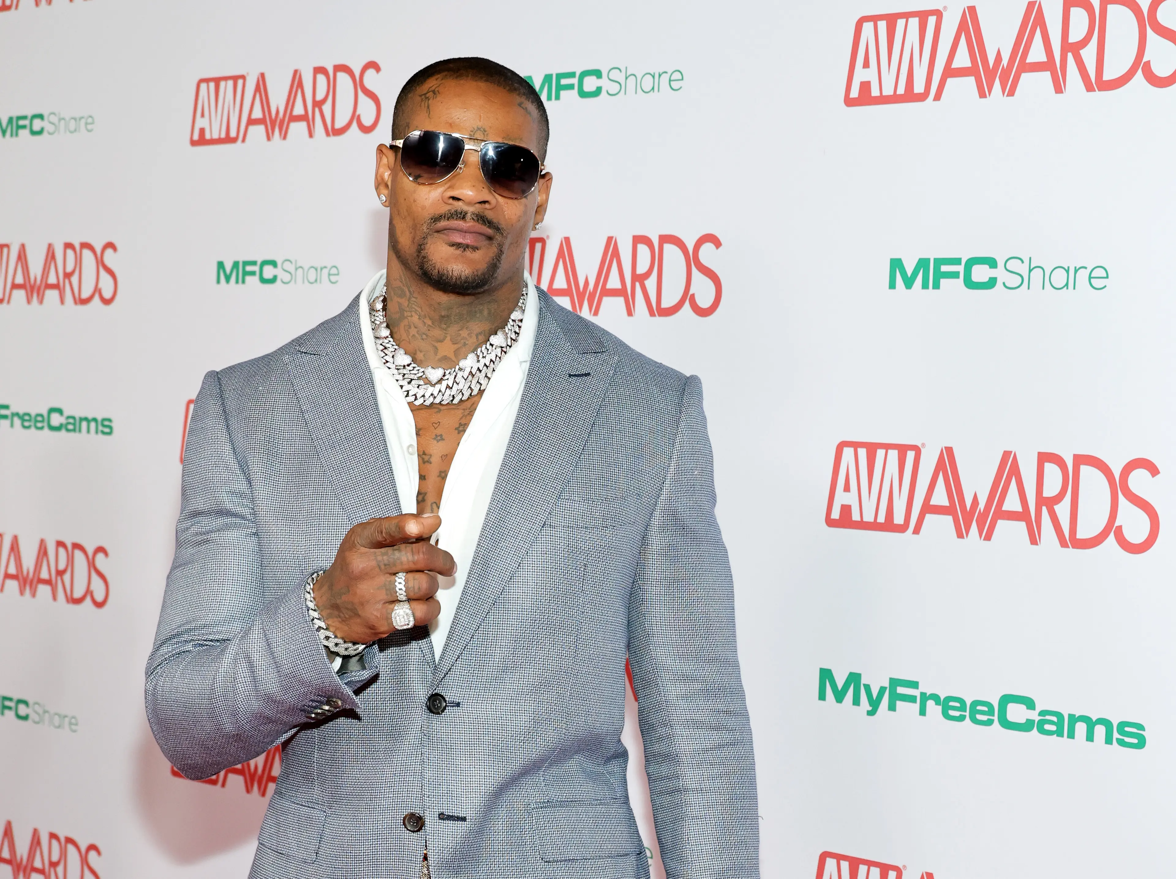 Jason Luv beat Adam22 in the first-round of their celebrity boxing fight on Friday. Image: Getty 