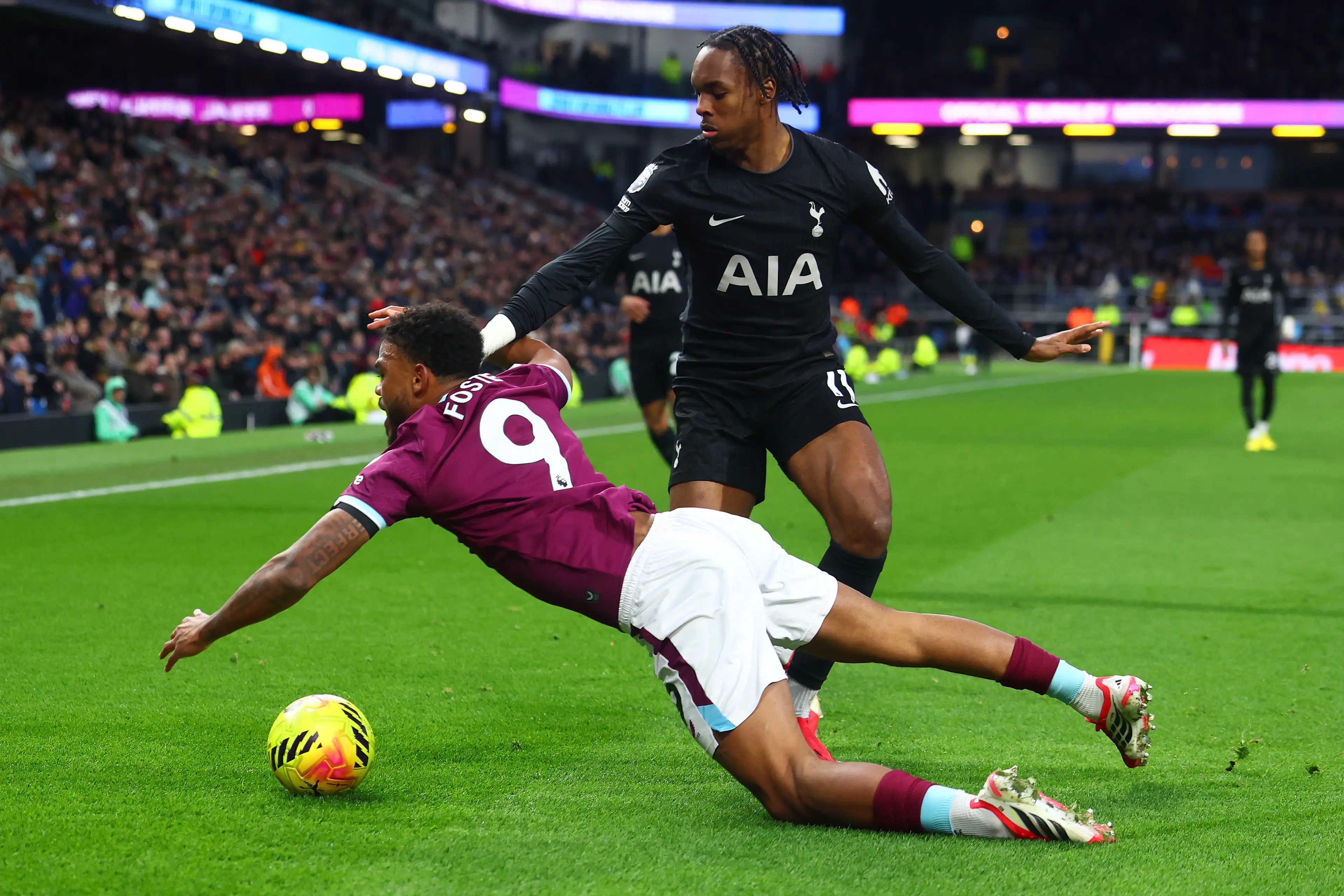 Mathys Tel in action vs Burnley (credit: getty)