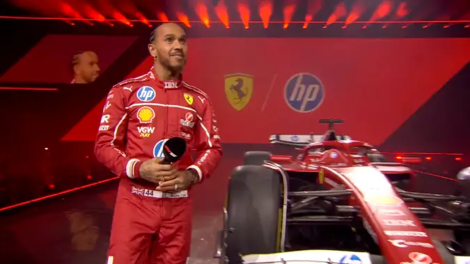 Fans all in agreement after Lewis Hamilton is unveiled as Ferrari driver, the noise was insane