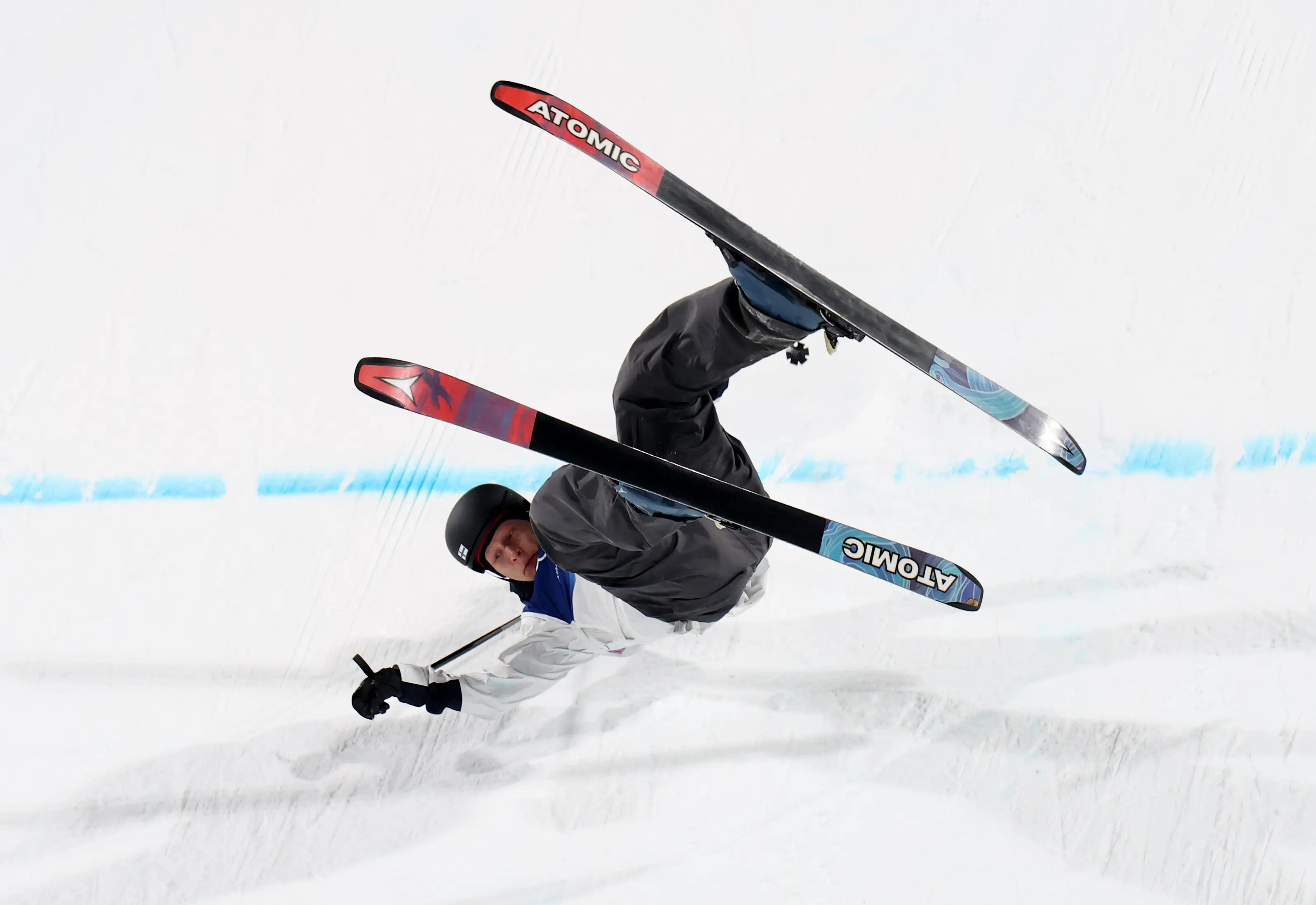 Lajunen made a heavy landing in his opening jump. Image credit: Getty