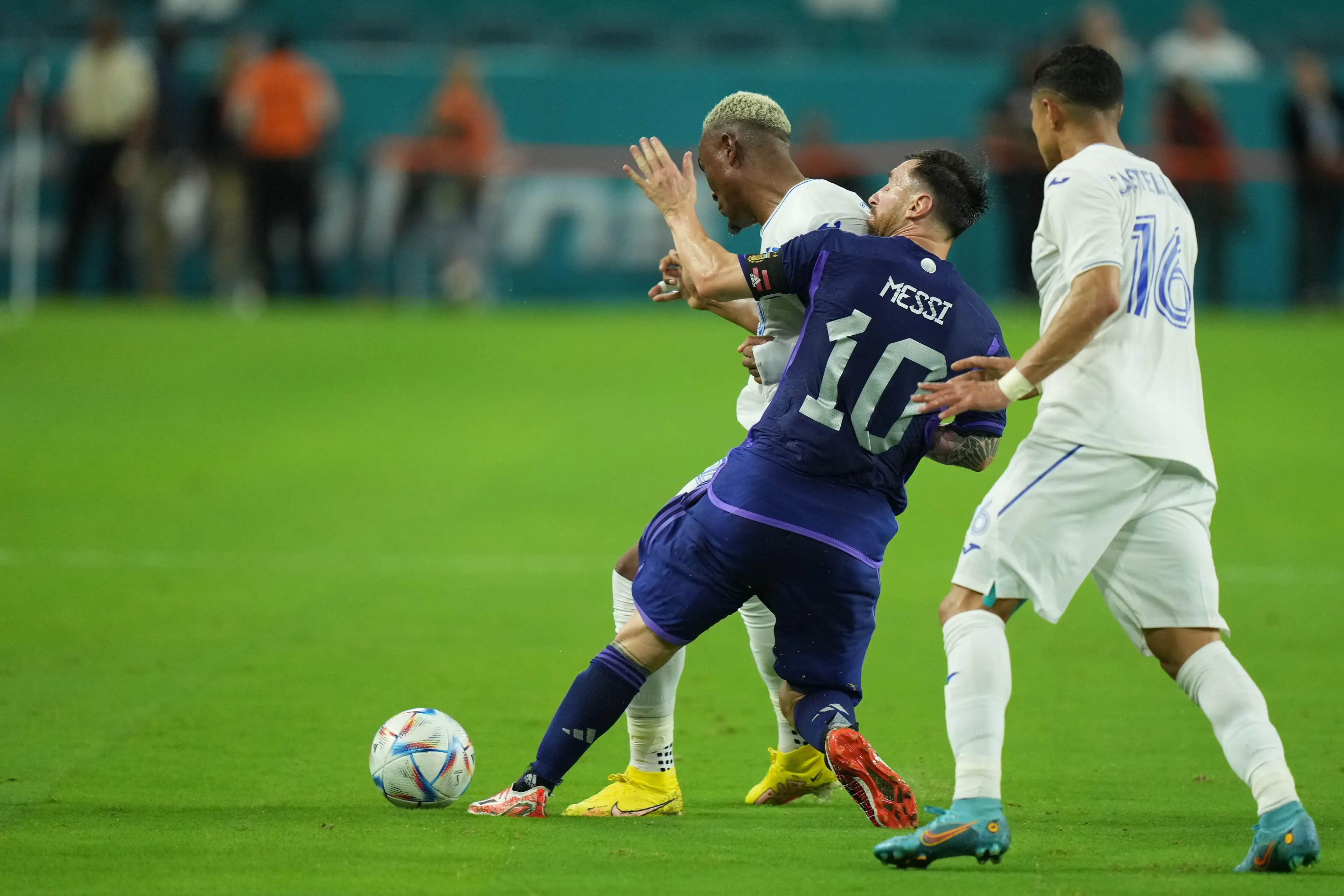 Messi was hit by a shoulder charge from Deiby Flores (Image: Alamy)