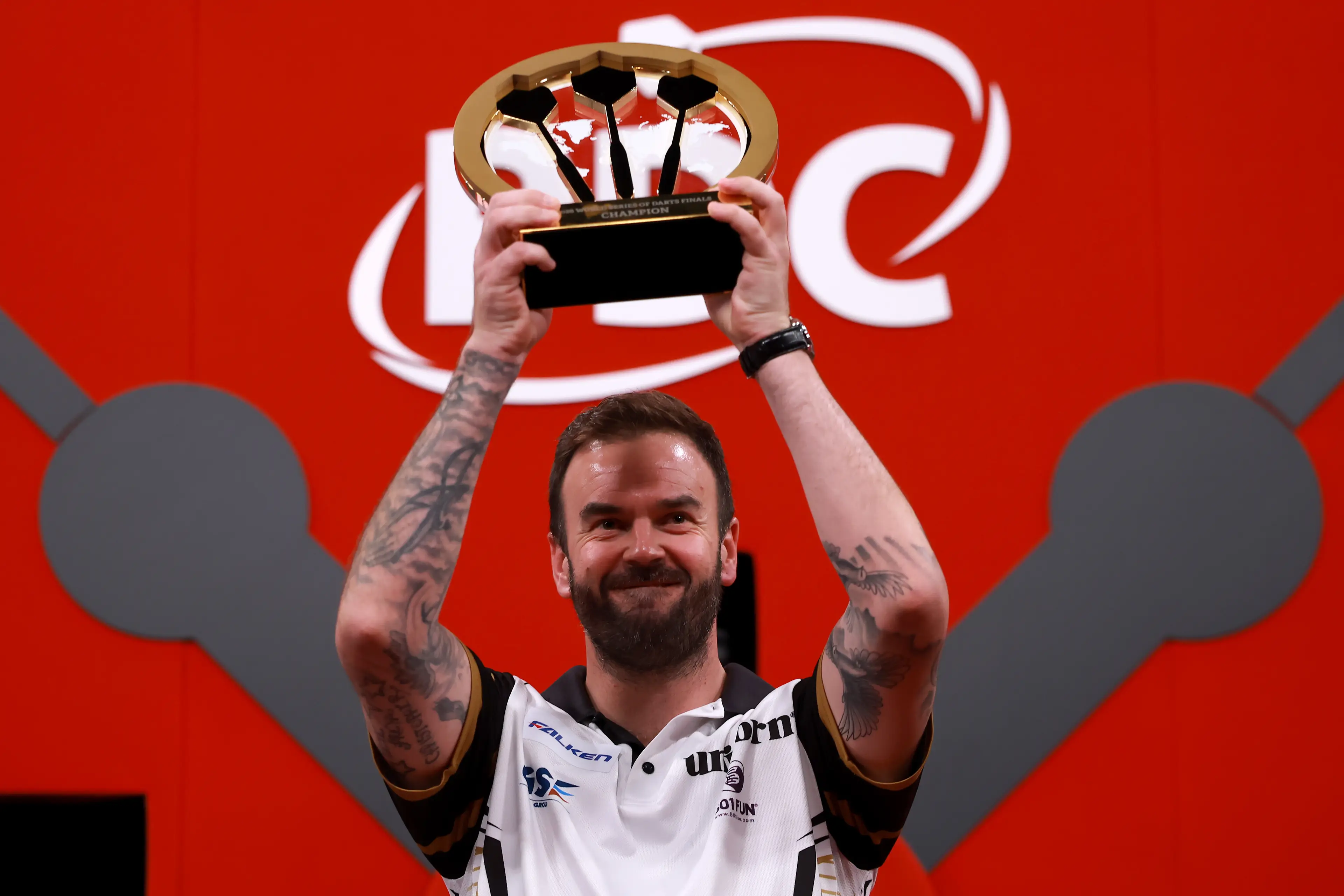 Ross Smith previously won the World Series of Darts in September. (Image Credit - Getty)