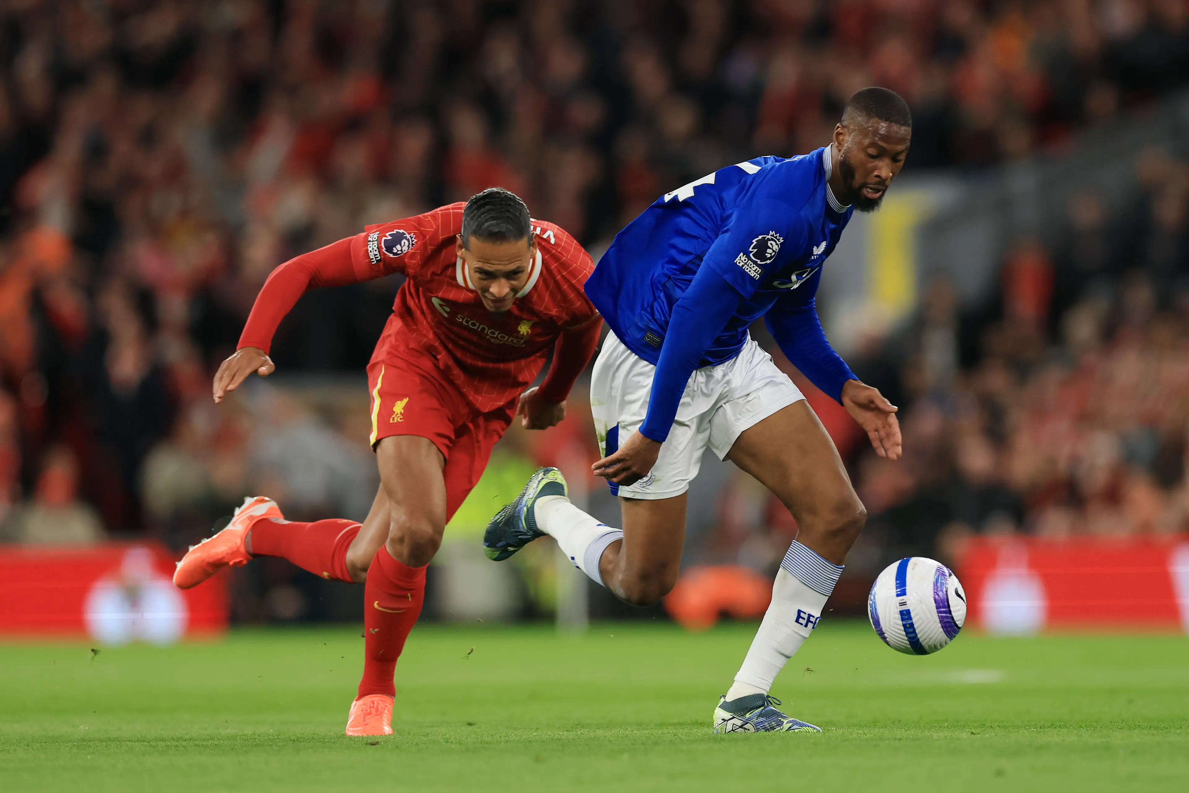 Beto pounced on a Virgil van Dijk mistake but failed to score. Image: Getty 