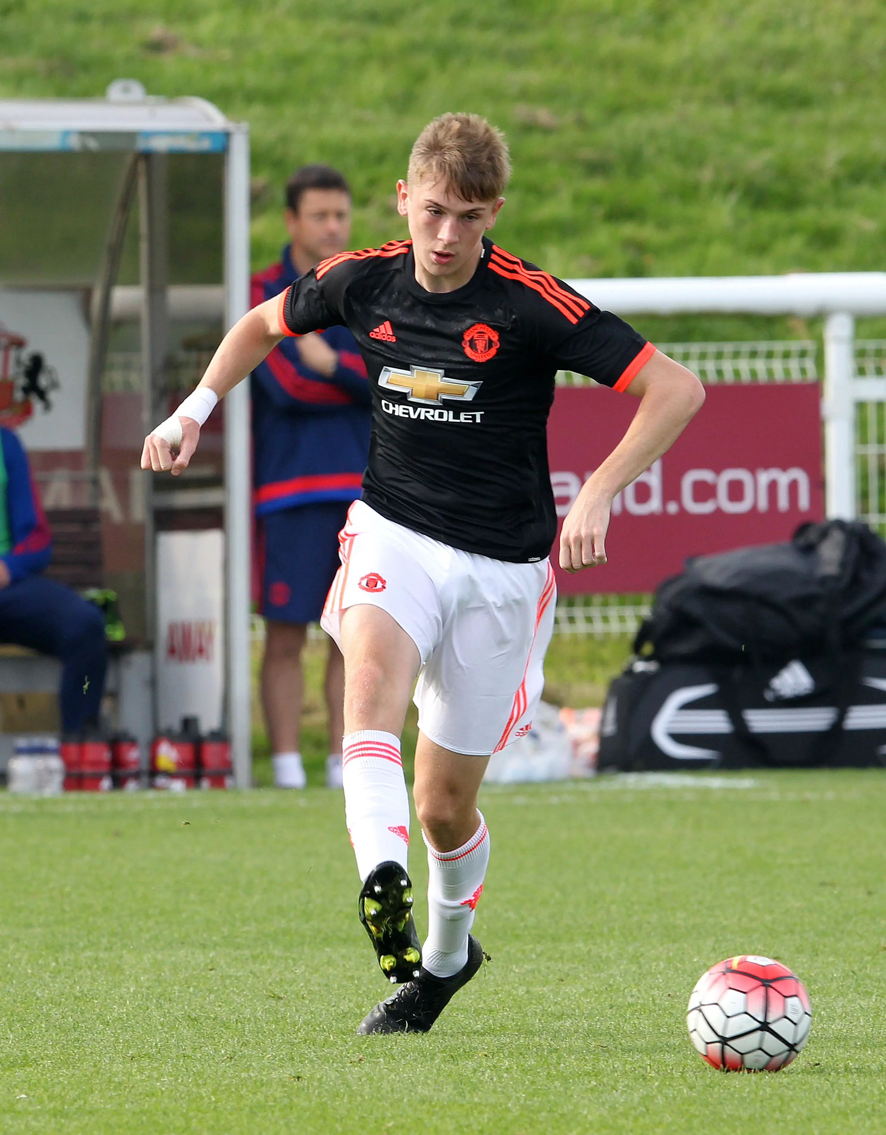 Jimmy Dunne features for United youth in a 2015 game against Sunderland. Image credit: Getty