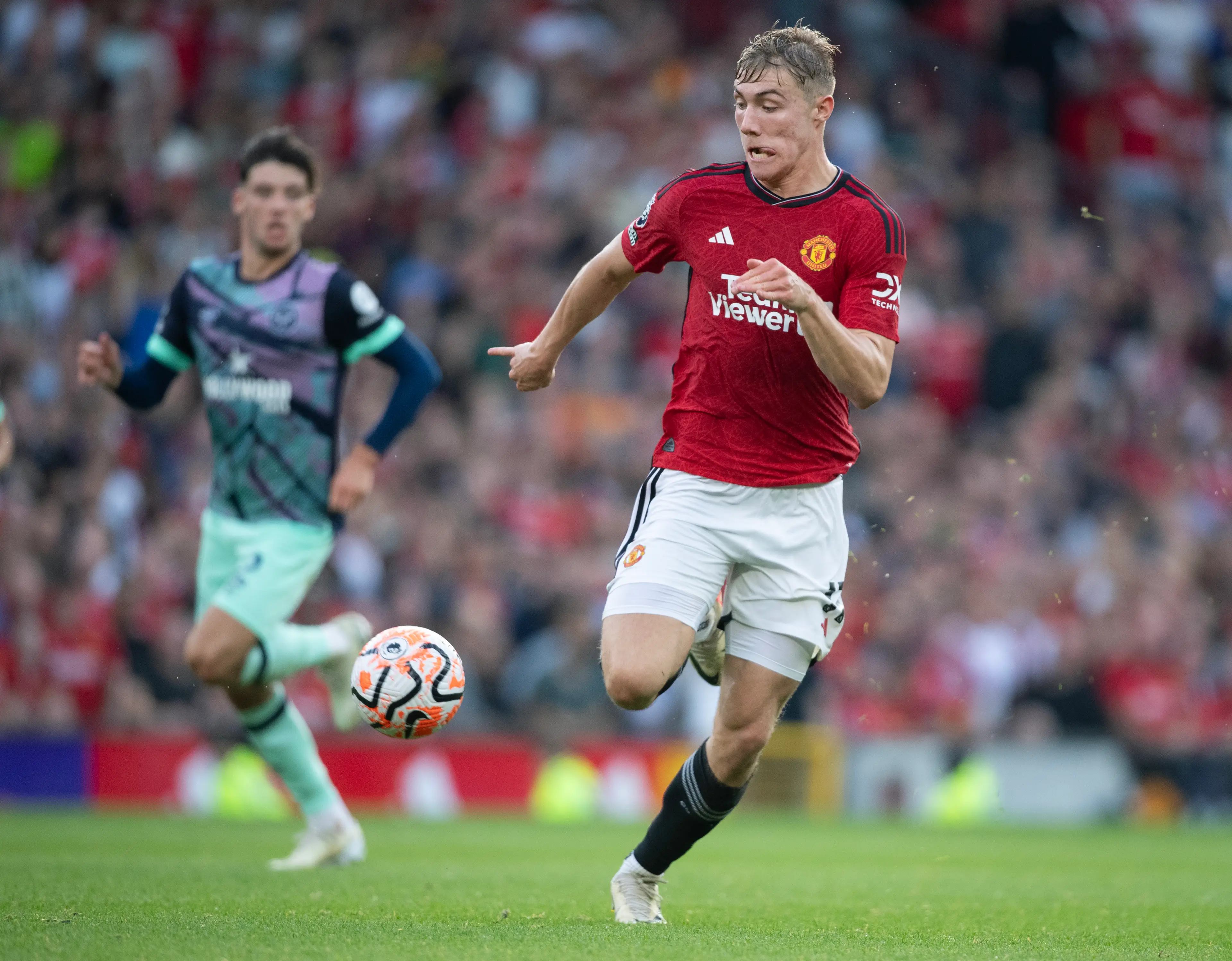 Rasmus Hojlund in action for Manchester United. Image: Getty