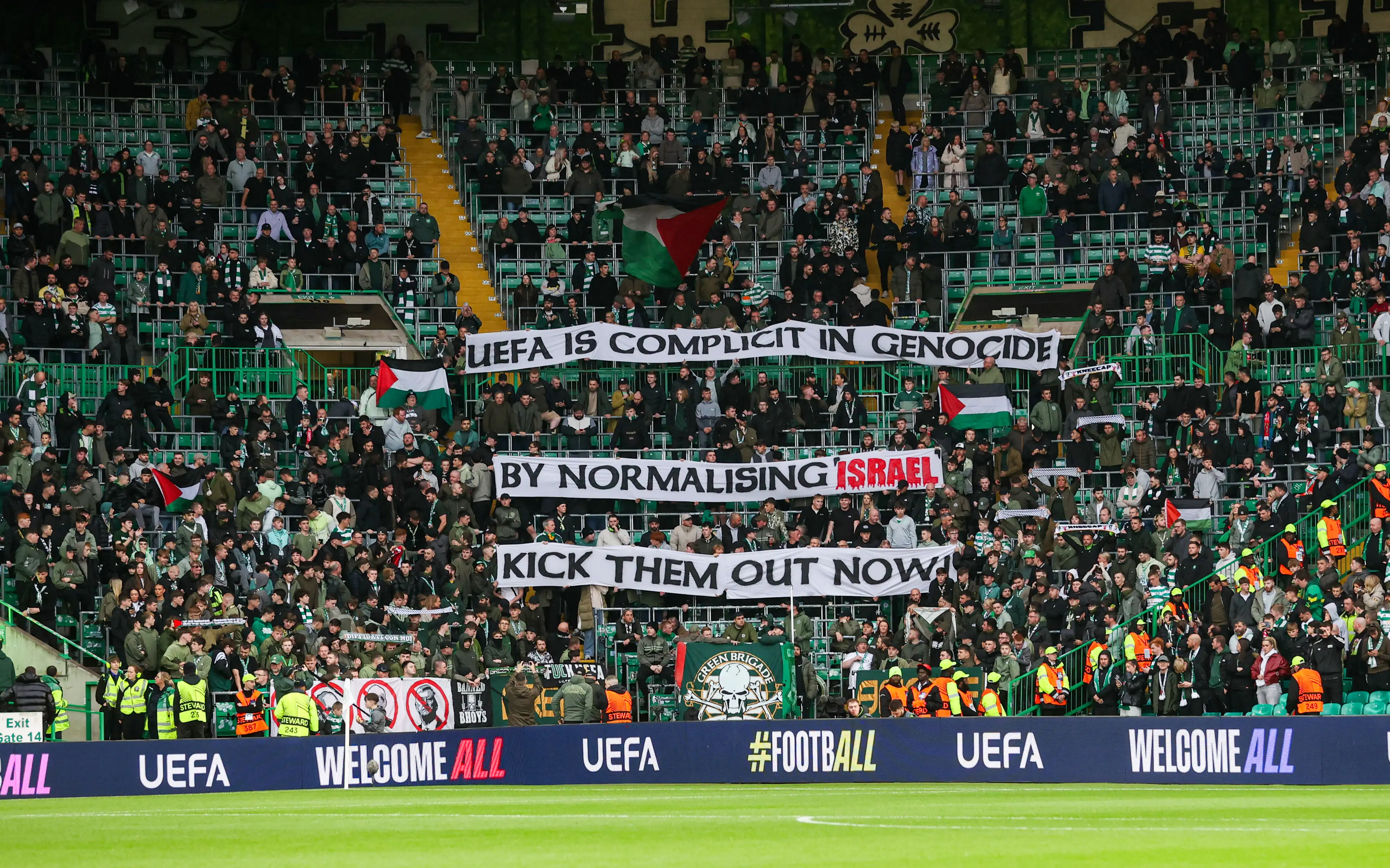 Celtic's banner unfurled against Braga. Image: Getty