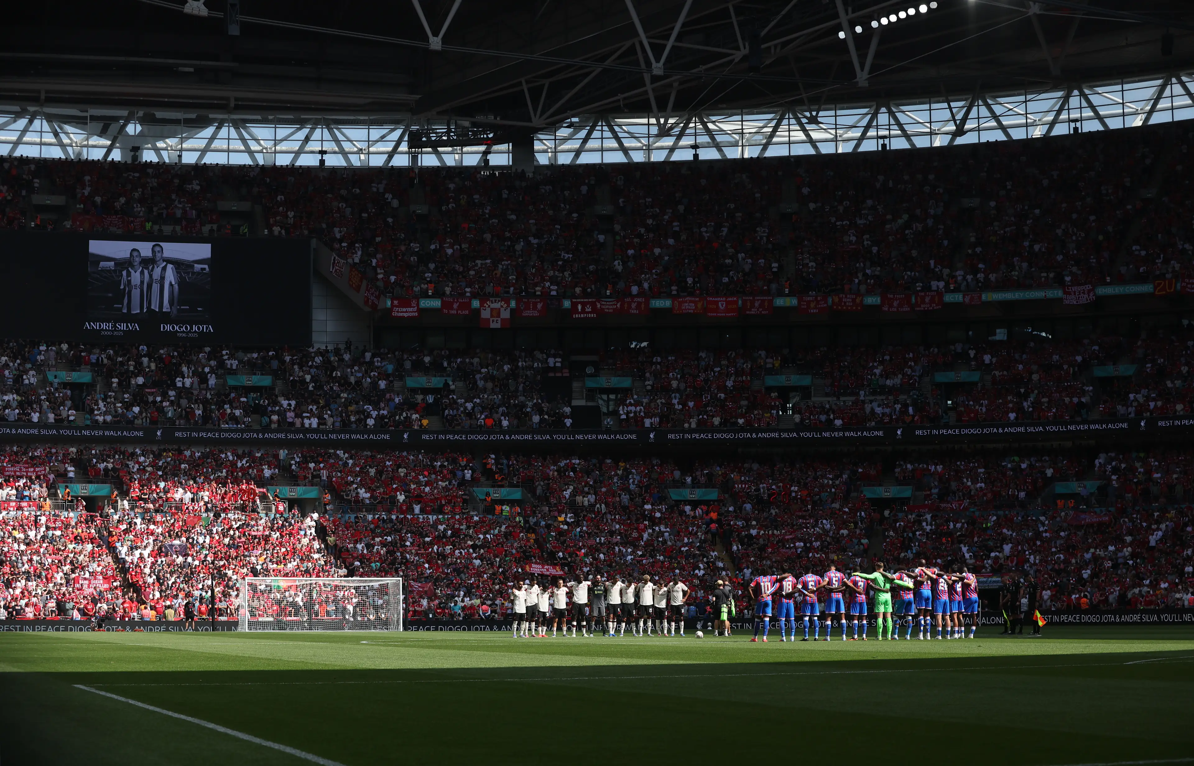The tribute for Diogo Jota was interrupted. Image: Getty