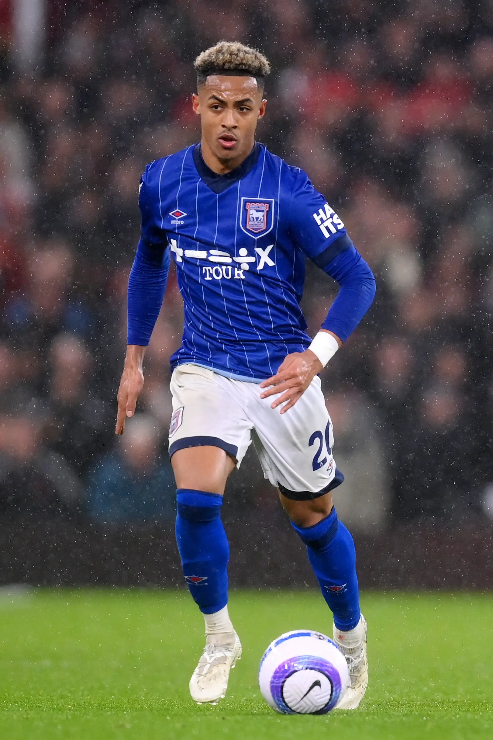 Omari Hutchinson has been linked with a move to Brentford. Image: Getty