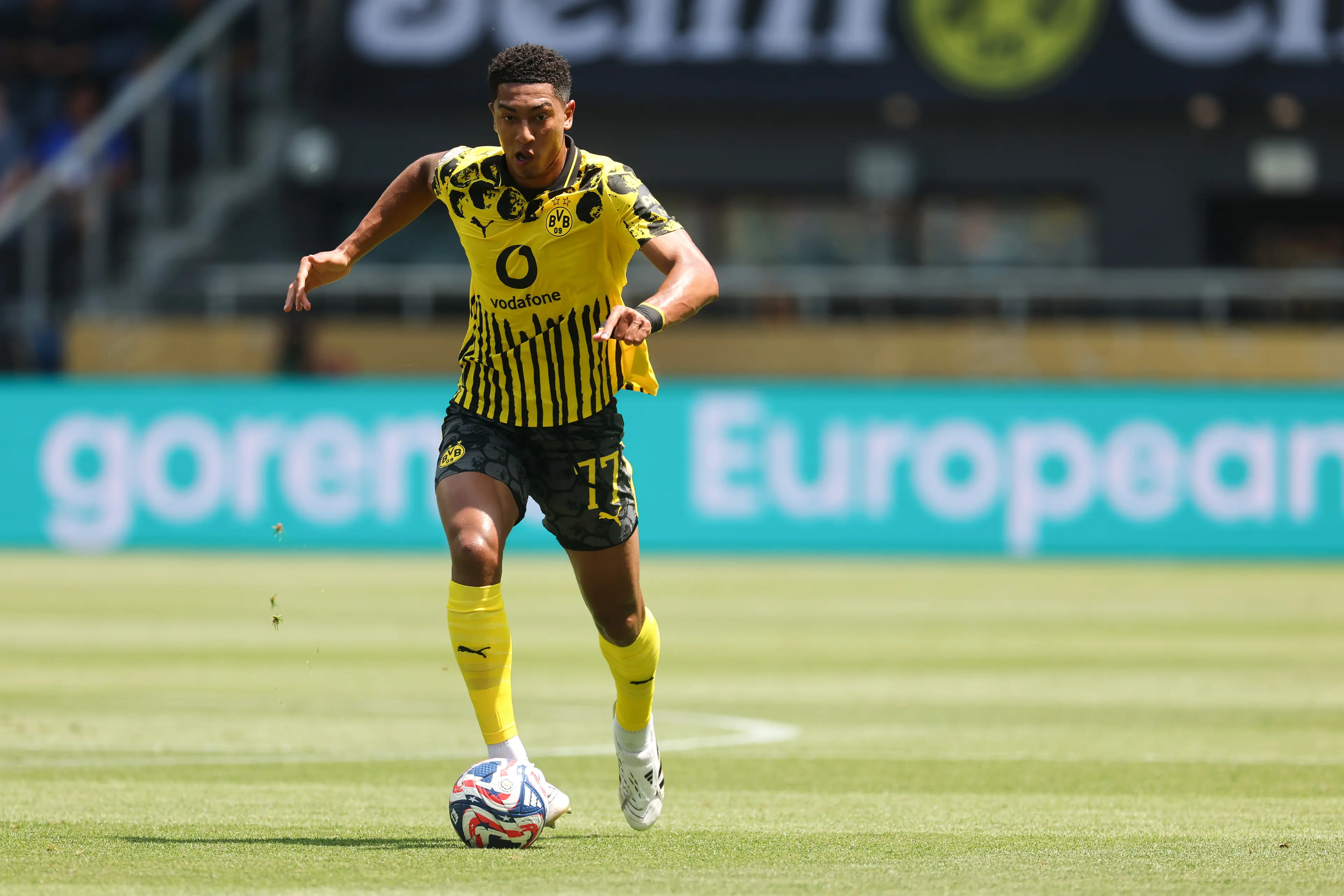Jobe Bellingham in action for Borussia Dortmund. (Image: Getty)