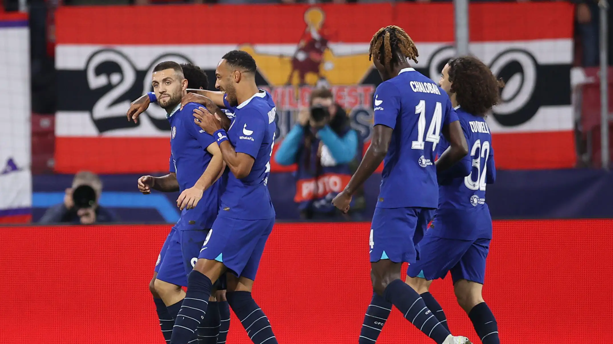 Chelsea celebrate their first against FC Salzburg. (Alamy)