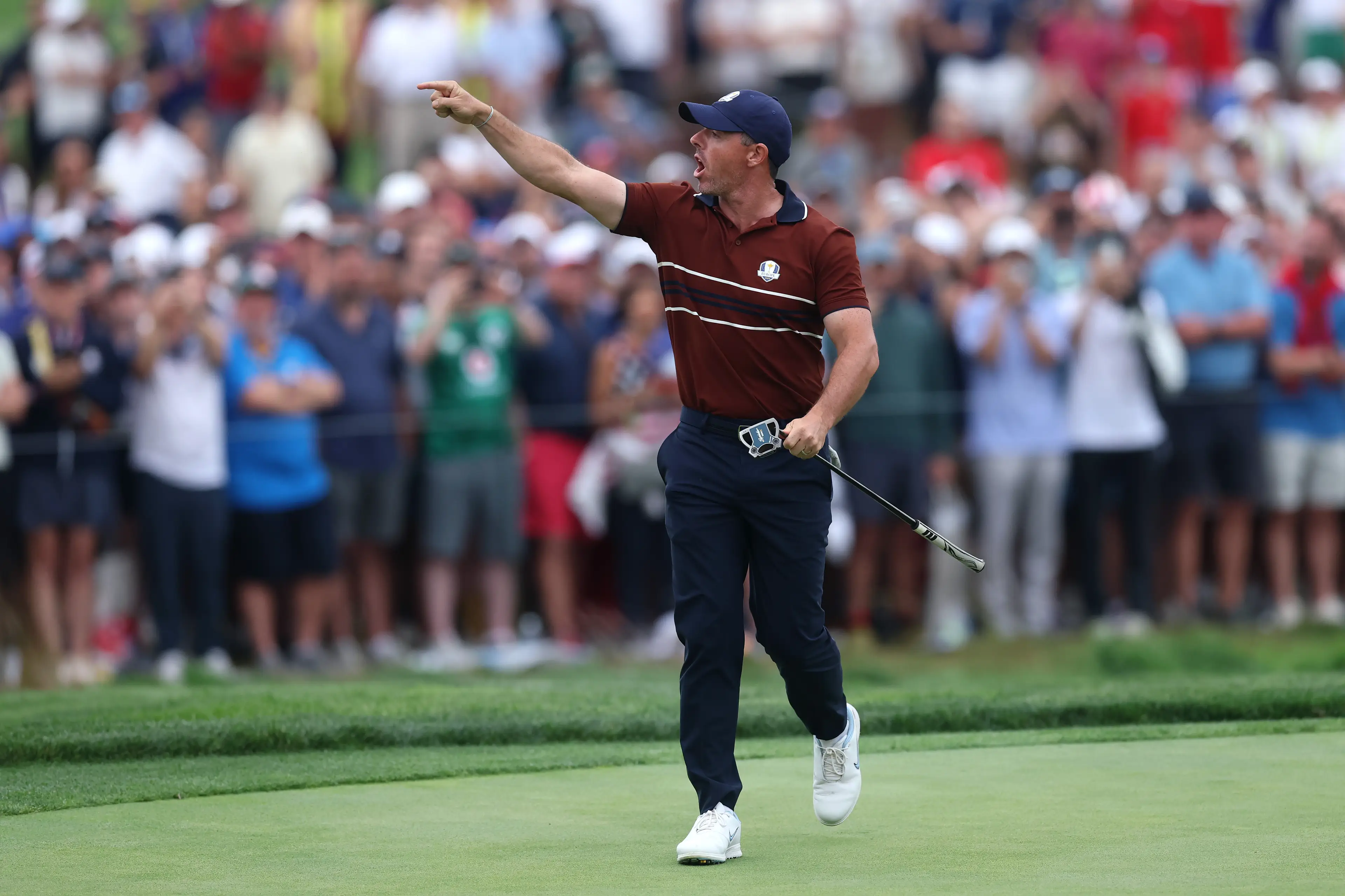 Rory McIlroy reacts to the American crowd. Image: Carl Recine / Staff via Getty