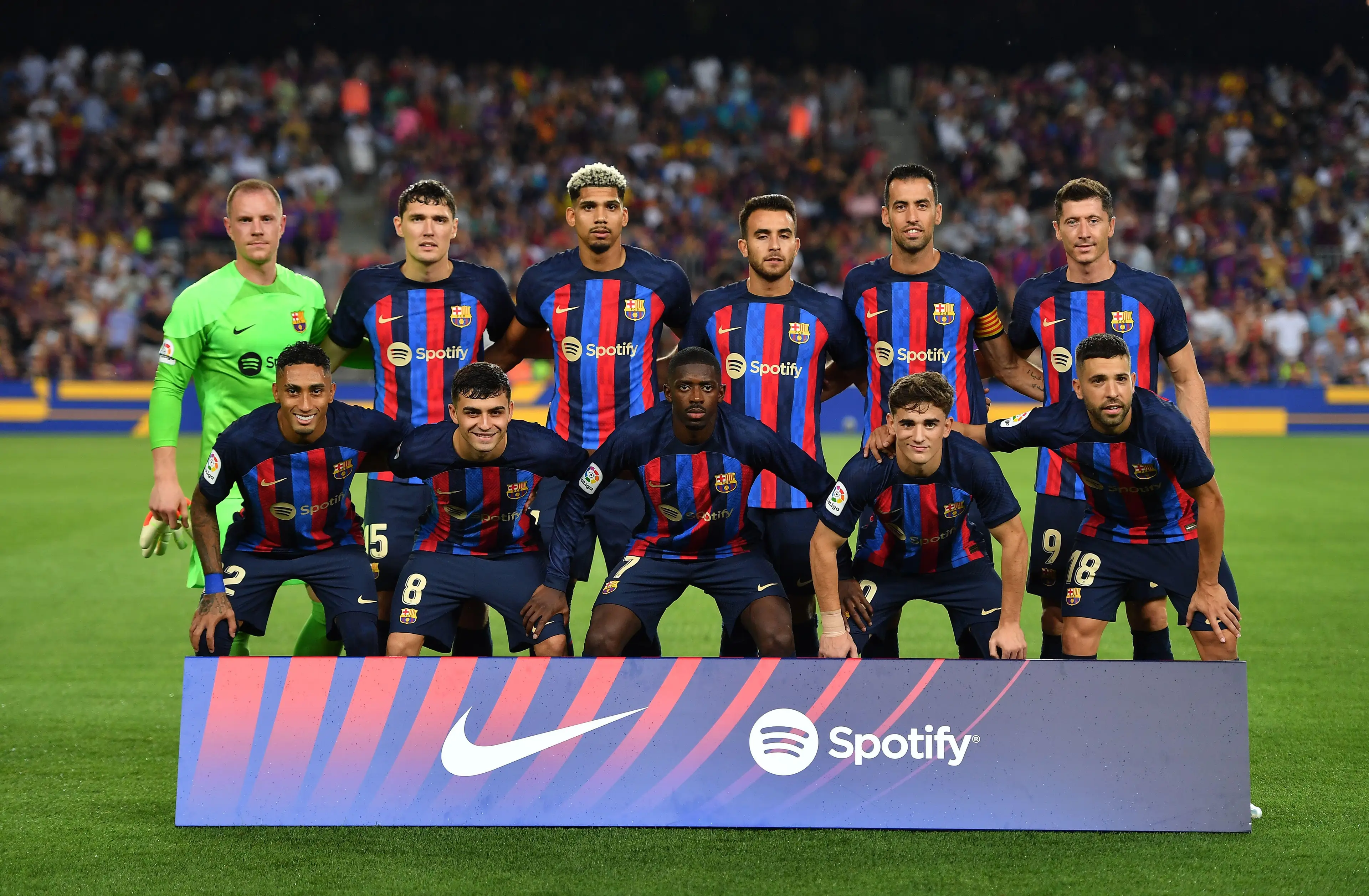 Barcelona's starting XI against Rayo Vallecano, featuring Christensen, Raphinha and Lewandowski. (Image