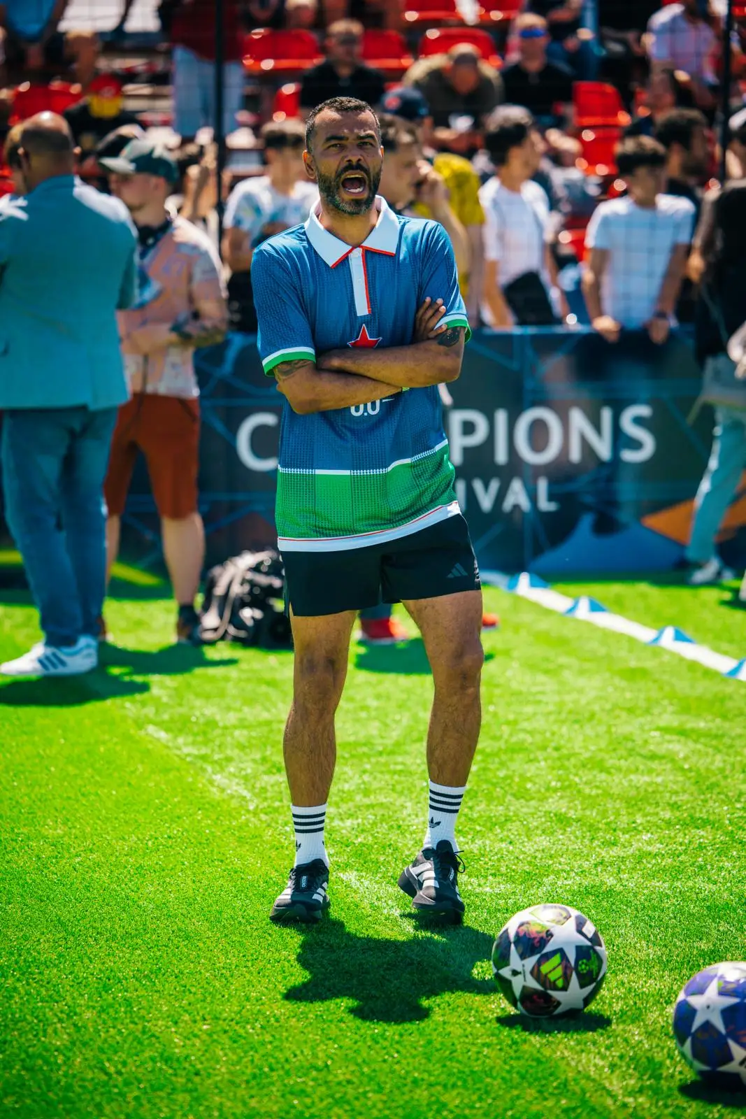 Cole put on a coaching masterclass with Heineken ahead of the Champions League final. Image: Getty