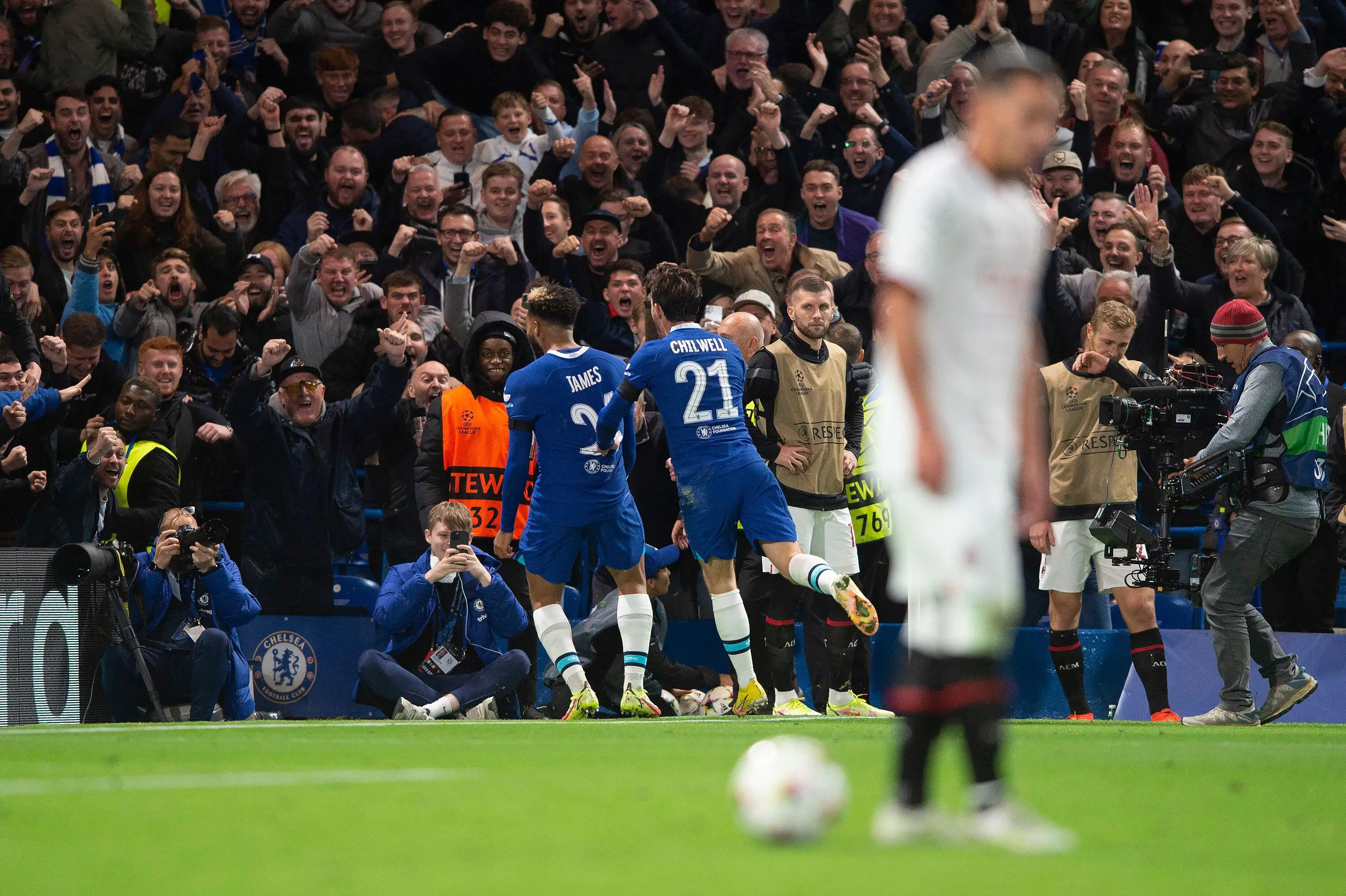 Reece James of Chelsea celebrates scoring his goal during the UEFA Champions League group stage match. (Alamy)