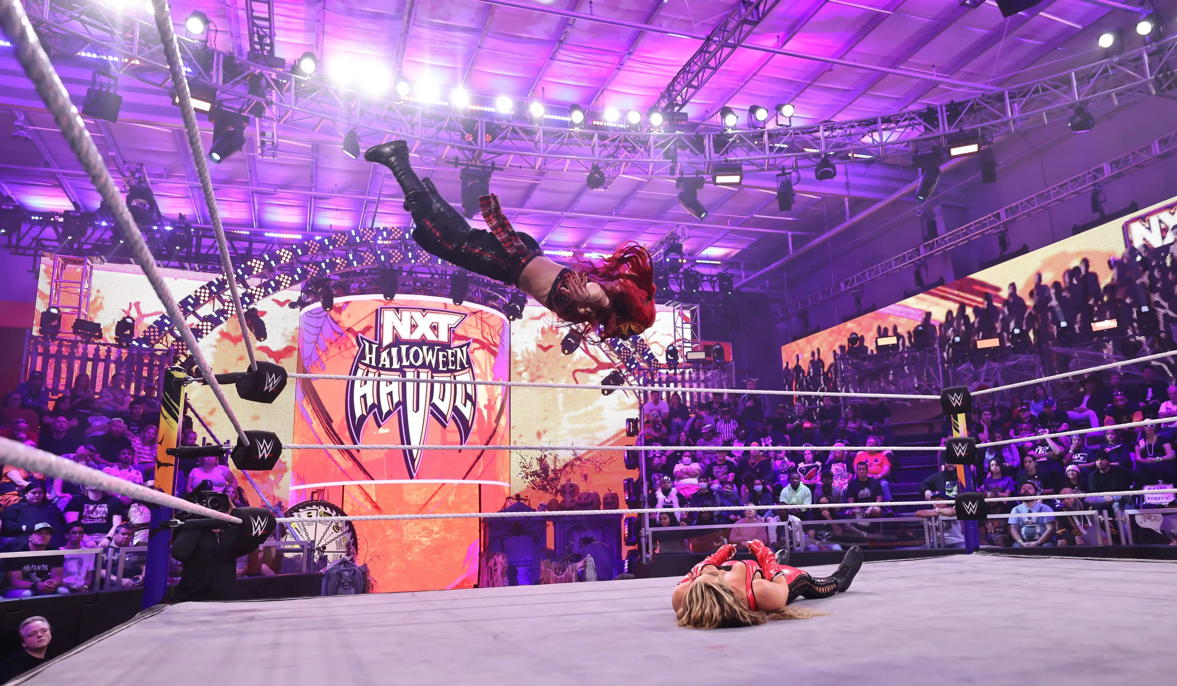 Alba Fyre and Mandy Rose during their bout at NXT Halloween Havoc. Image: Getty 