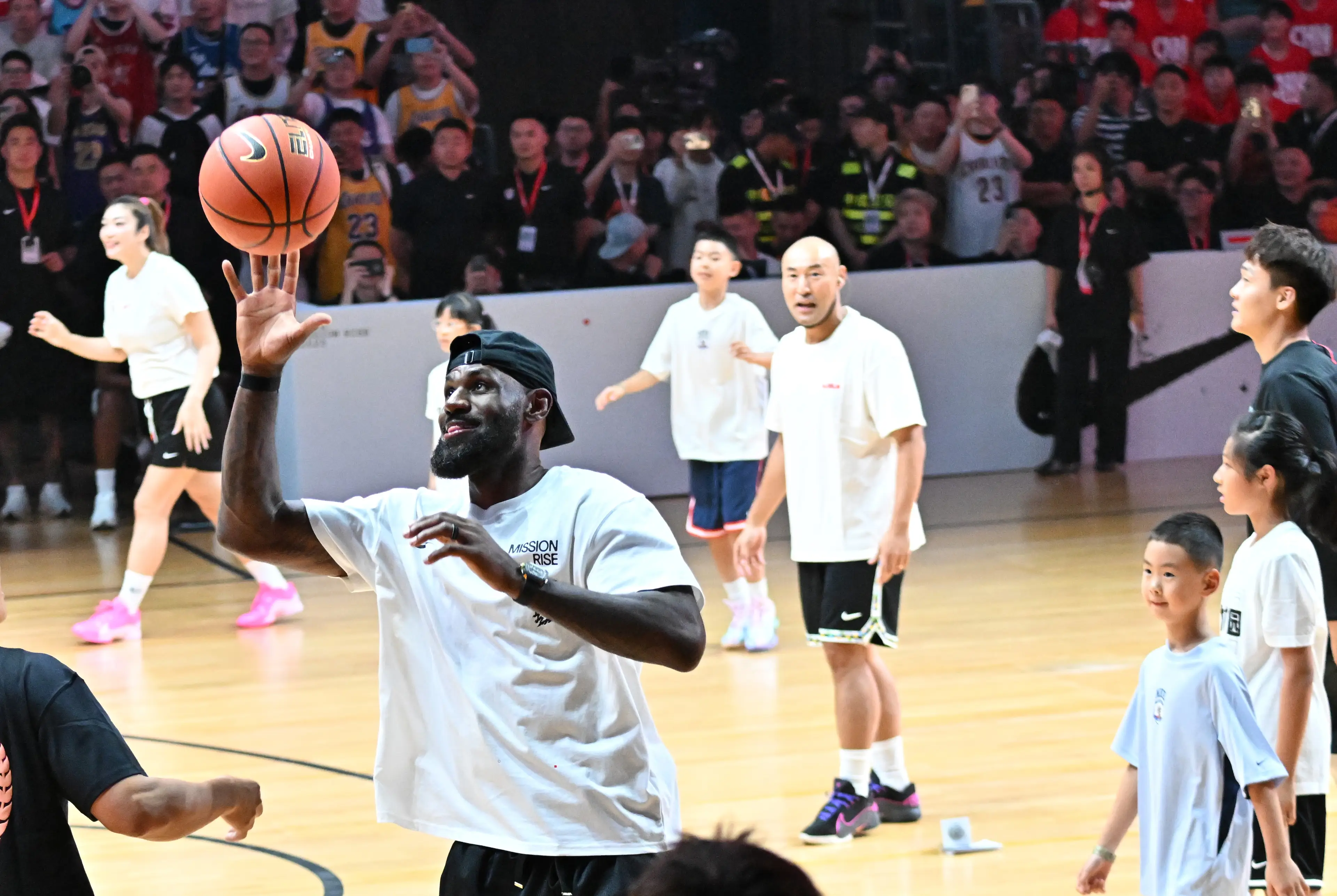 LeBron James. Image: China News Service / Contributor via Getty