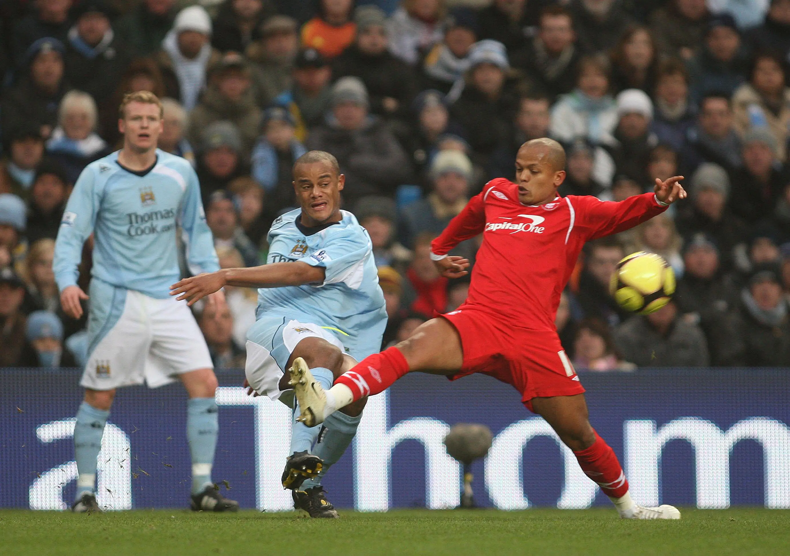 Manchester City vs Nottingham Forest in 2009. (REUTERS / Alamy)