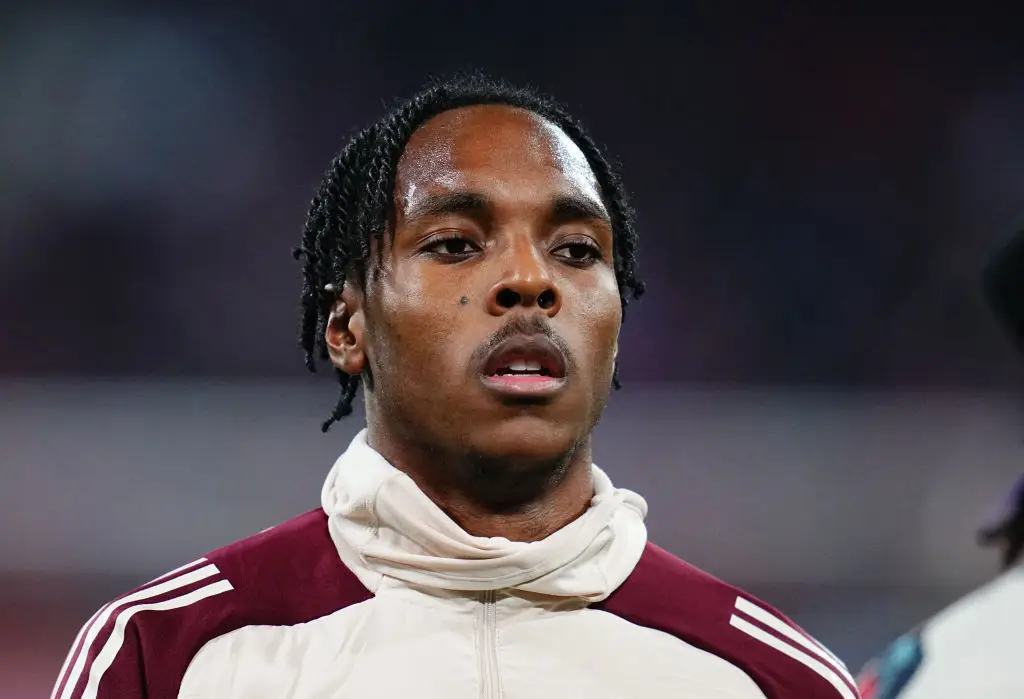 Mathys Tel's proposed move to Manchester United has seemingly fallen through (Credit:Getty)