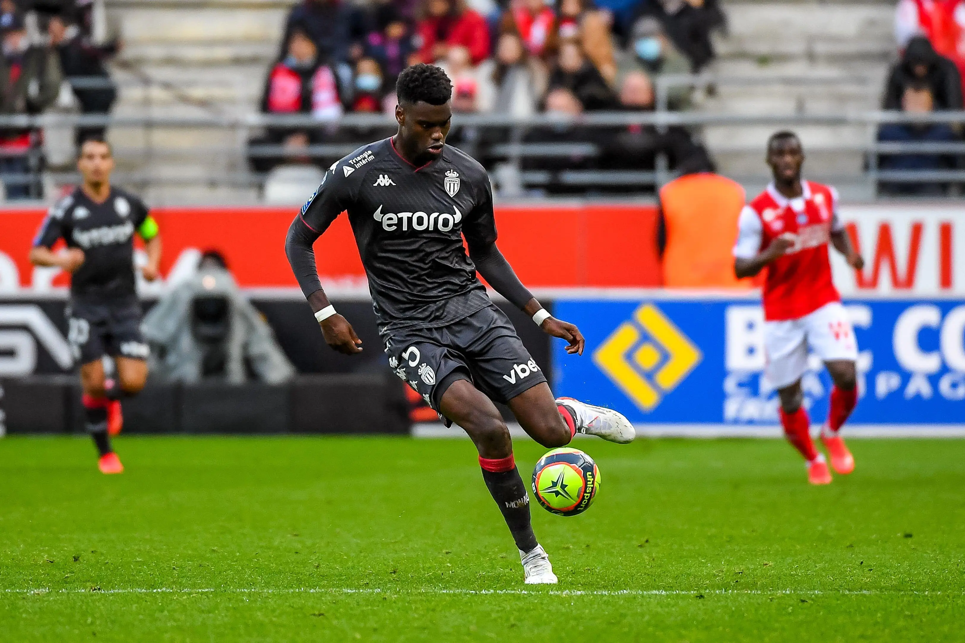 Newcastle remain in talks for Badiashile (Image: Alamy)