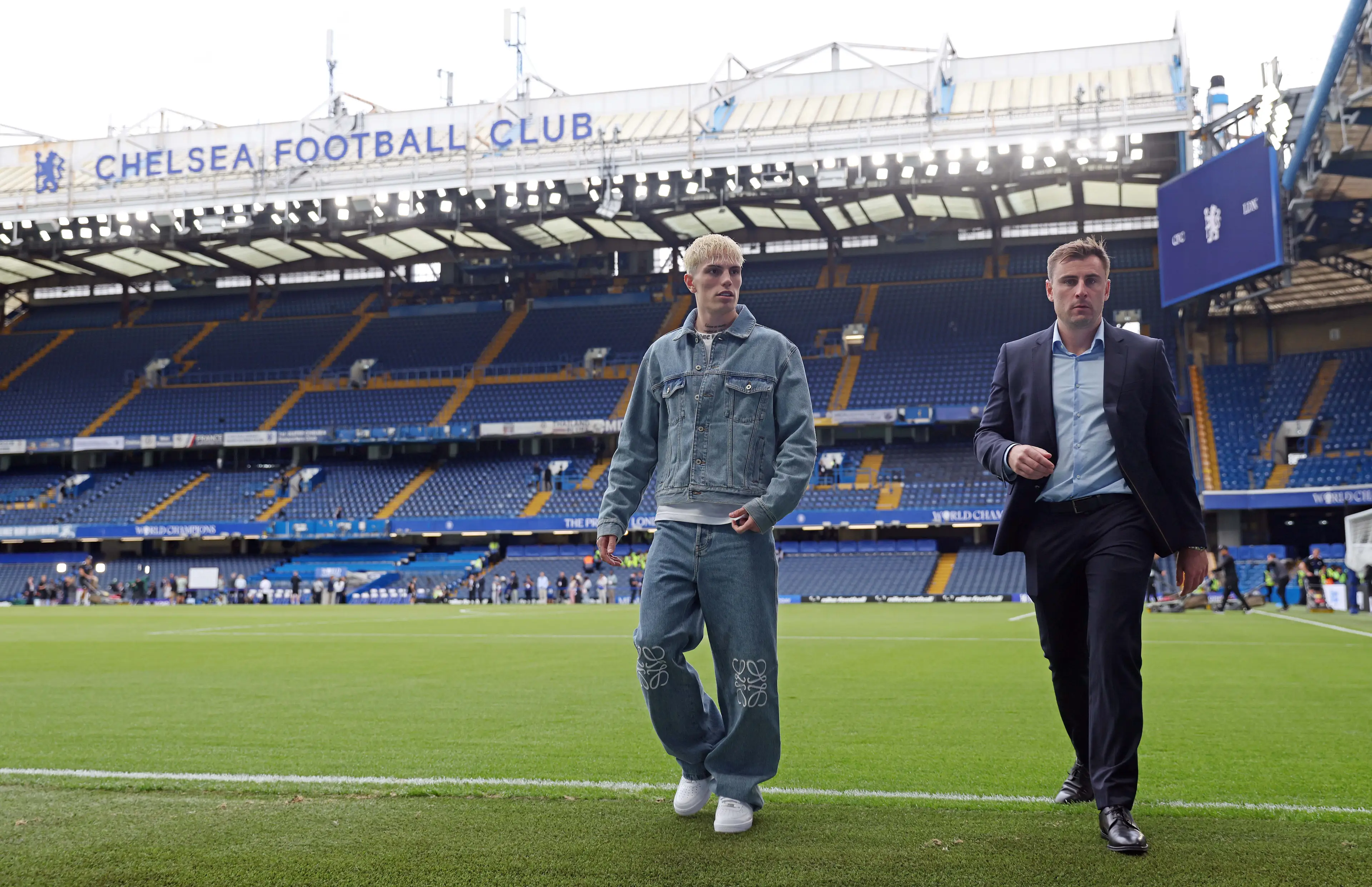 Garnacho will wear the number 49 shirt at Chelsea. Image credit: Getty