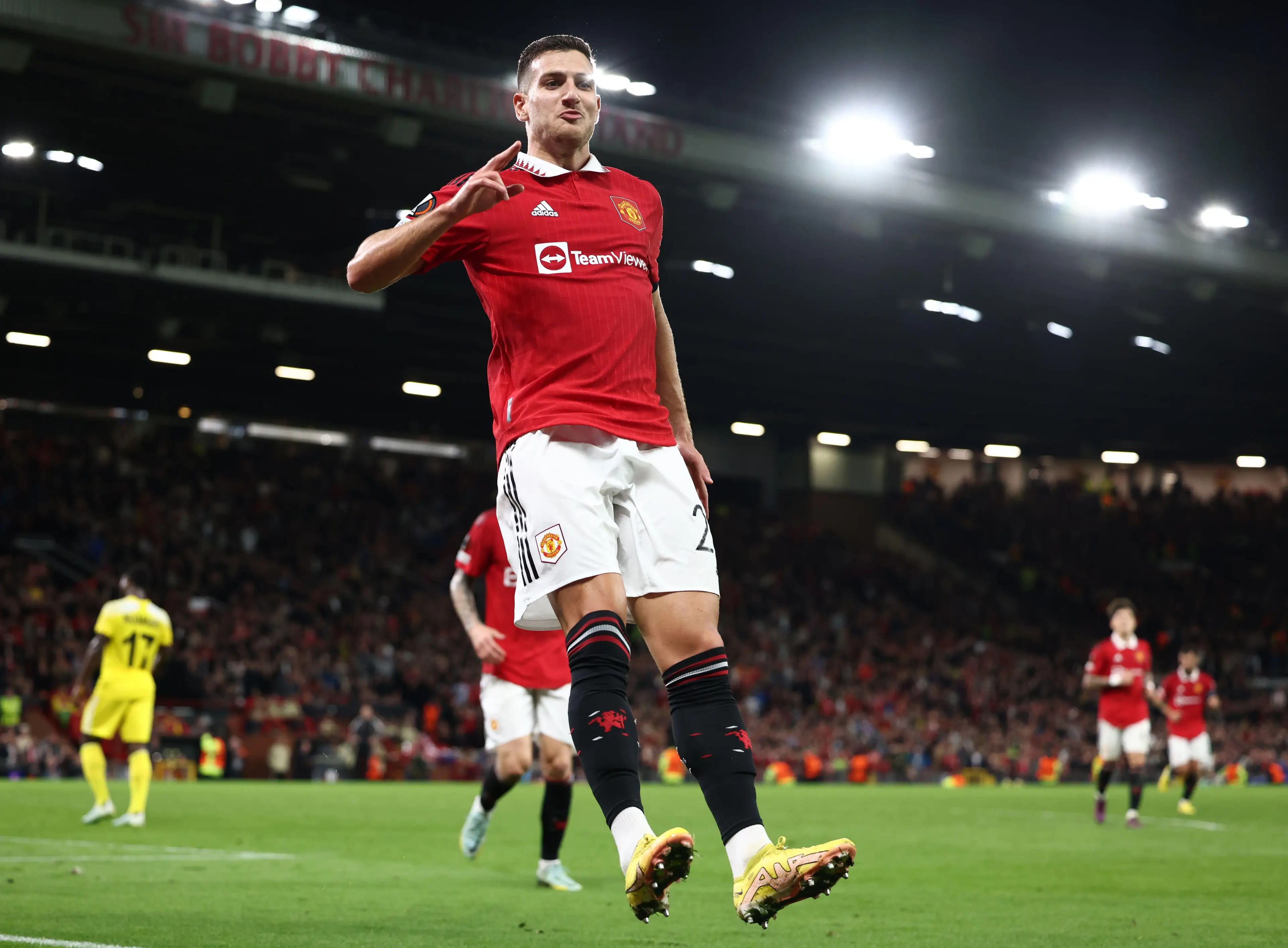Diogo Dalot scoring against FC Sheriff. (Alamy)