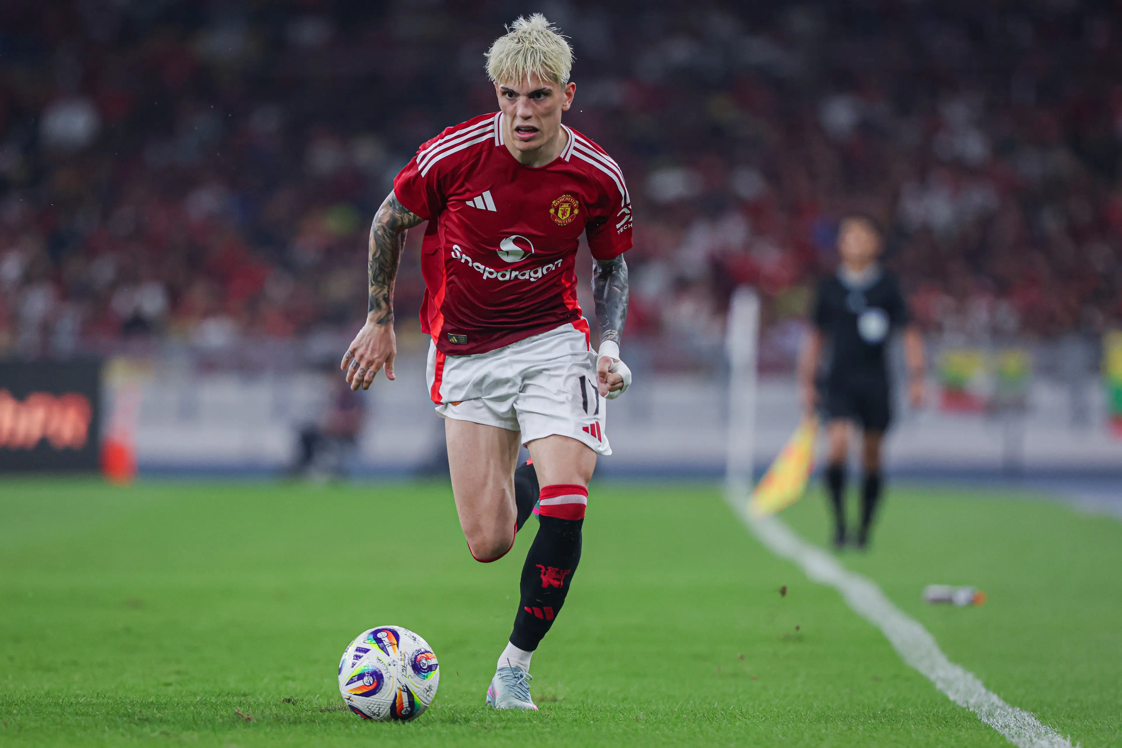 Alejandro Garnacho has been linked with Chelsea. Image: Getty