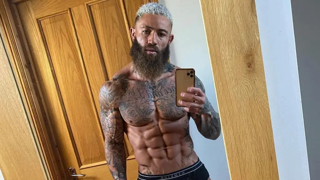 Instagram @mrashleycain