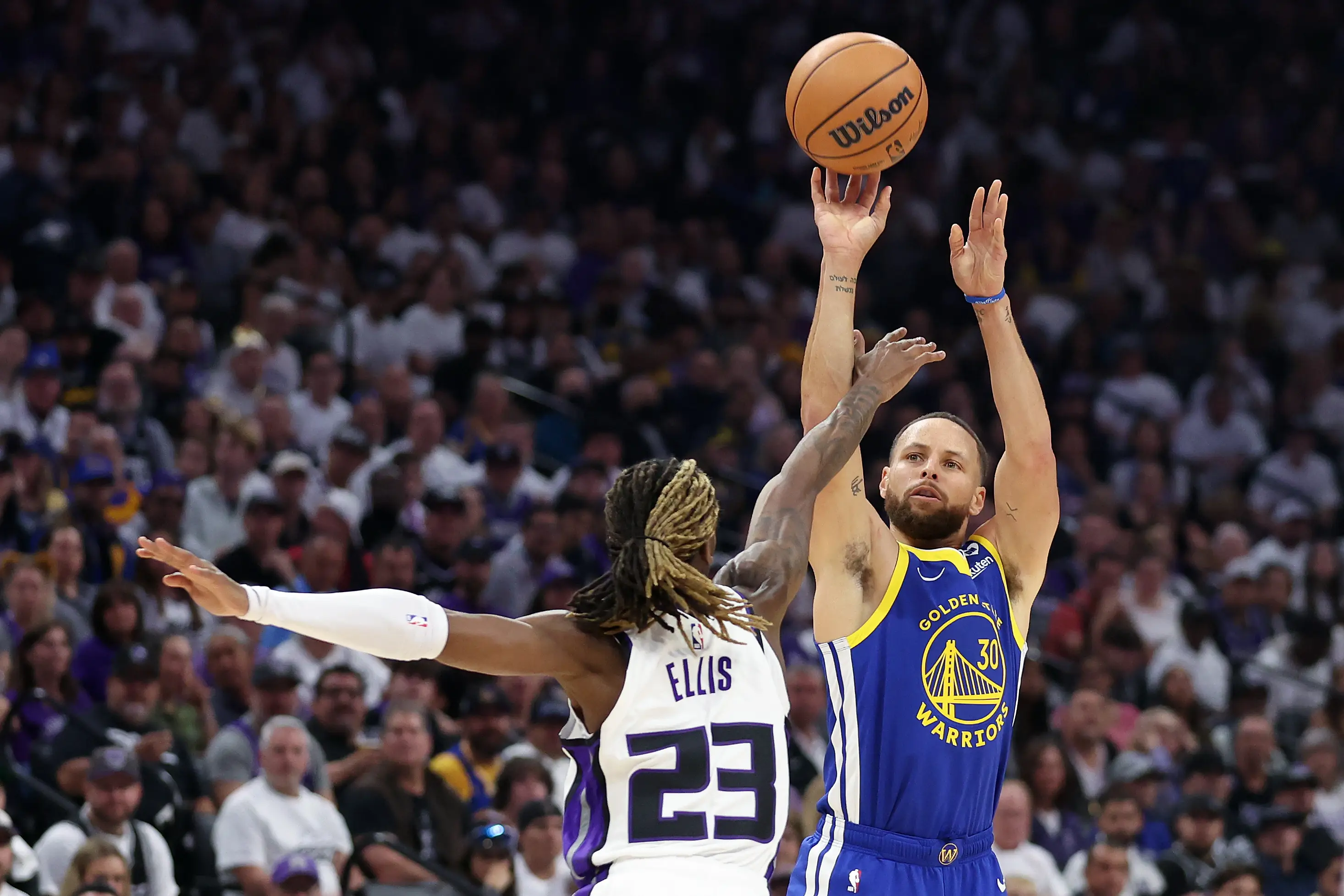 Stephen Curry in action for Golden State Warriors. Image: Getty 