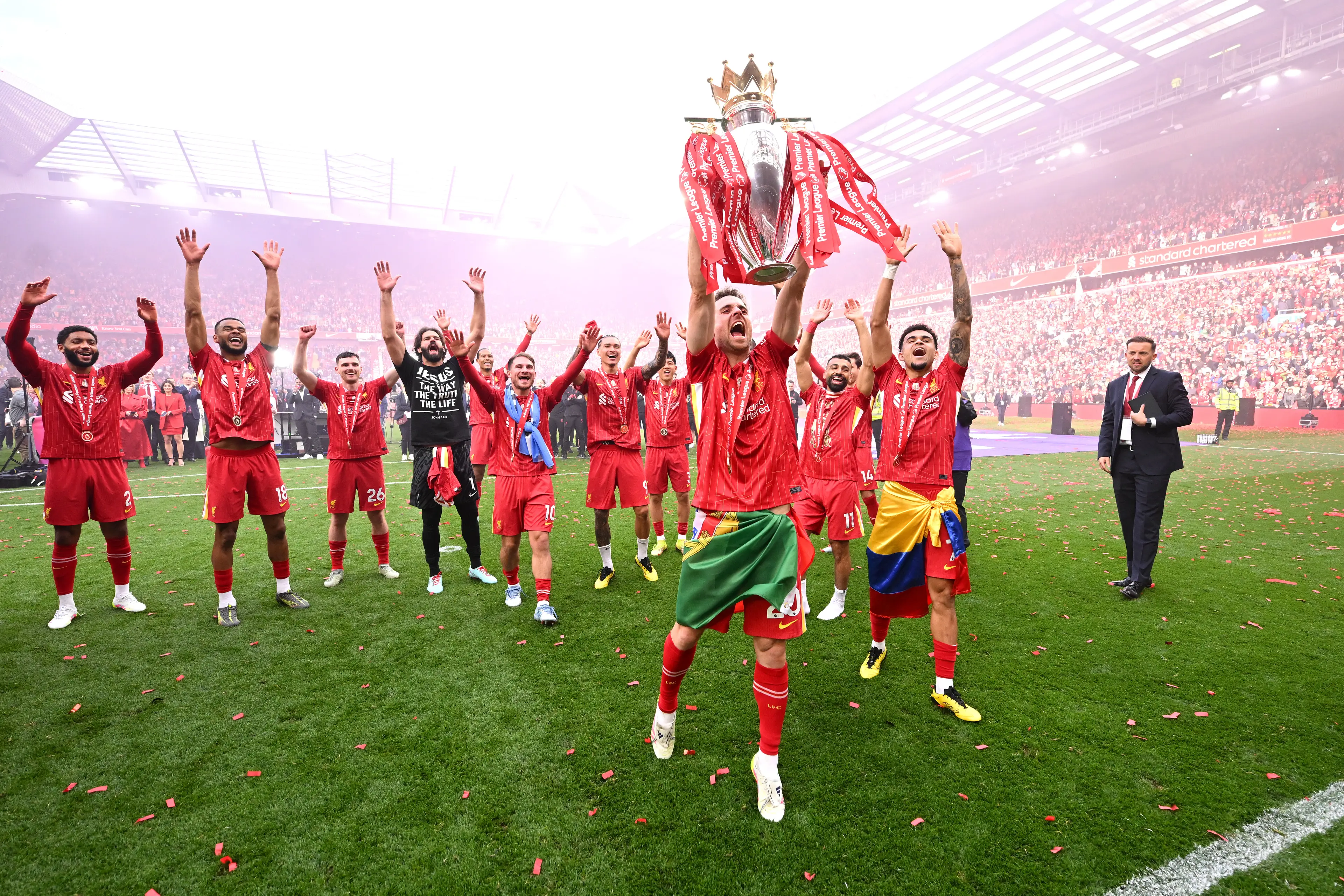 Diogo Jota celebrates winning the Premier League with Liverpool. Image: Getty 