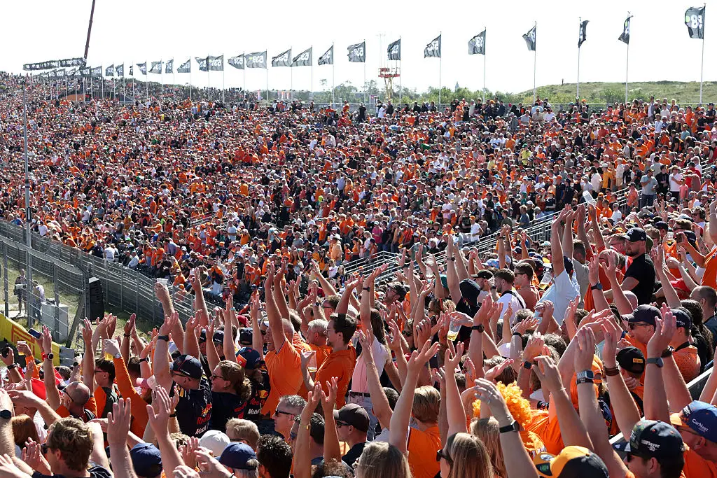 At the home race of Lando Norris, there is always a sea of orange in the Landostand