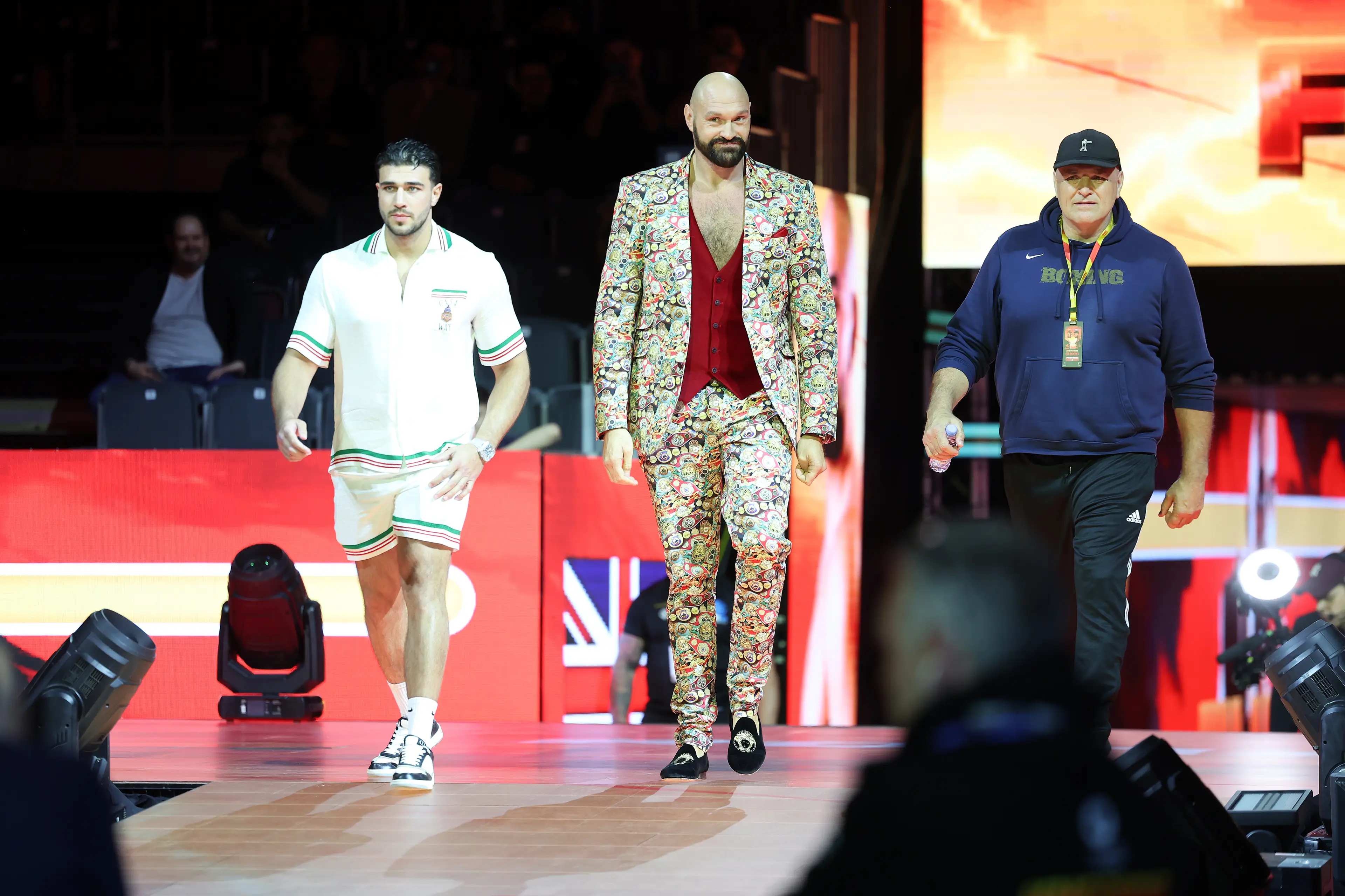 Tyson Fury with his father John. Image: Getty 