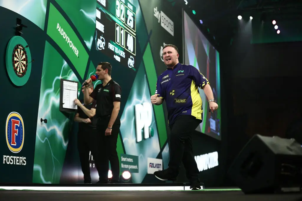 Darts players often look to the left of the oche during competition (Credit:Getty)