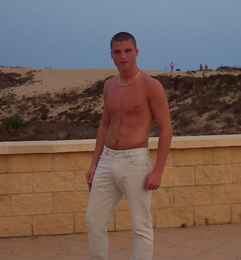 Eddie Hall at 13 (Credit:Eddie Hall/FB)