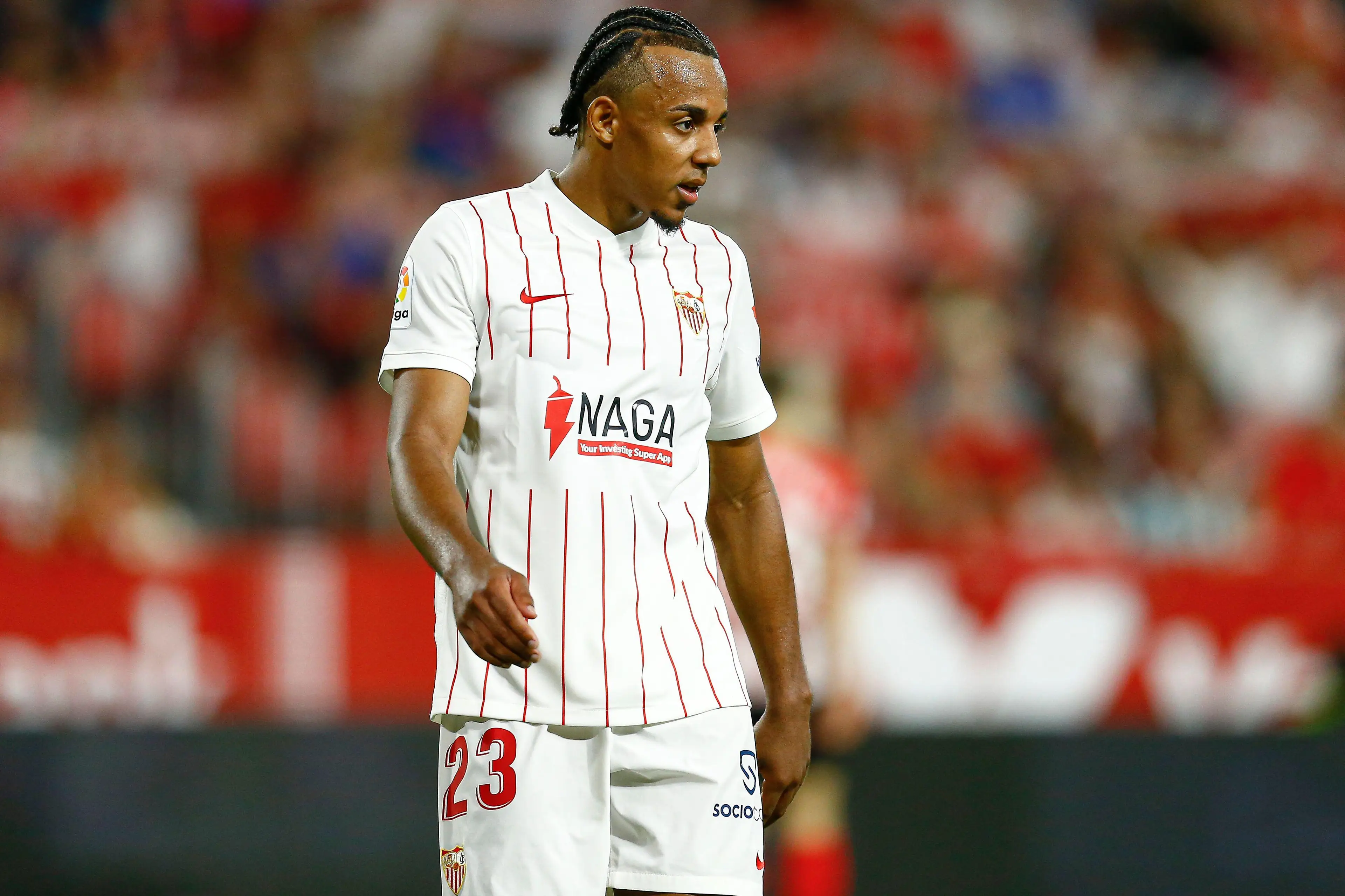 Jules Kounde has now joined Barcelona (PRESSINPHOTO SPORTS AGENCY / Alamy)