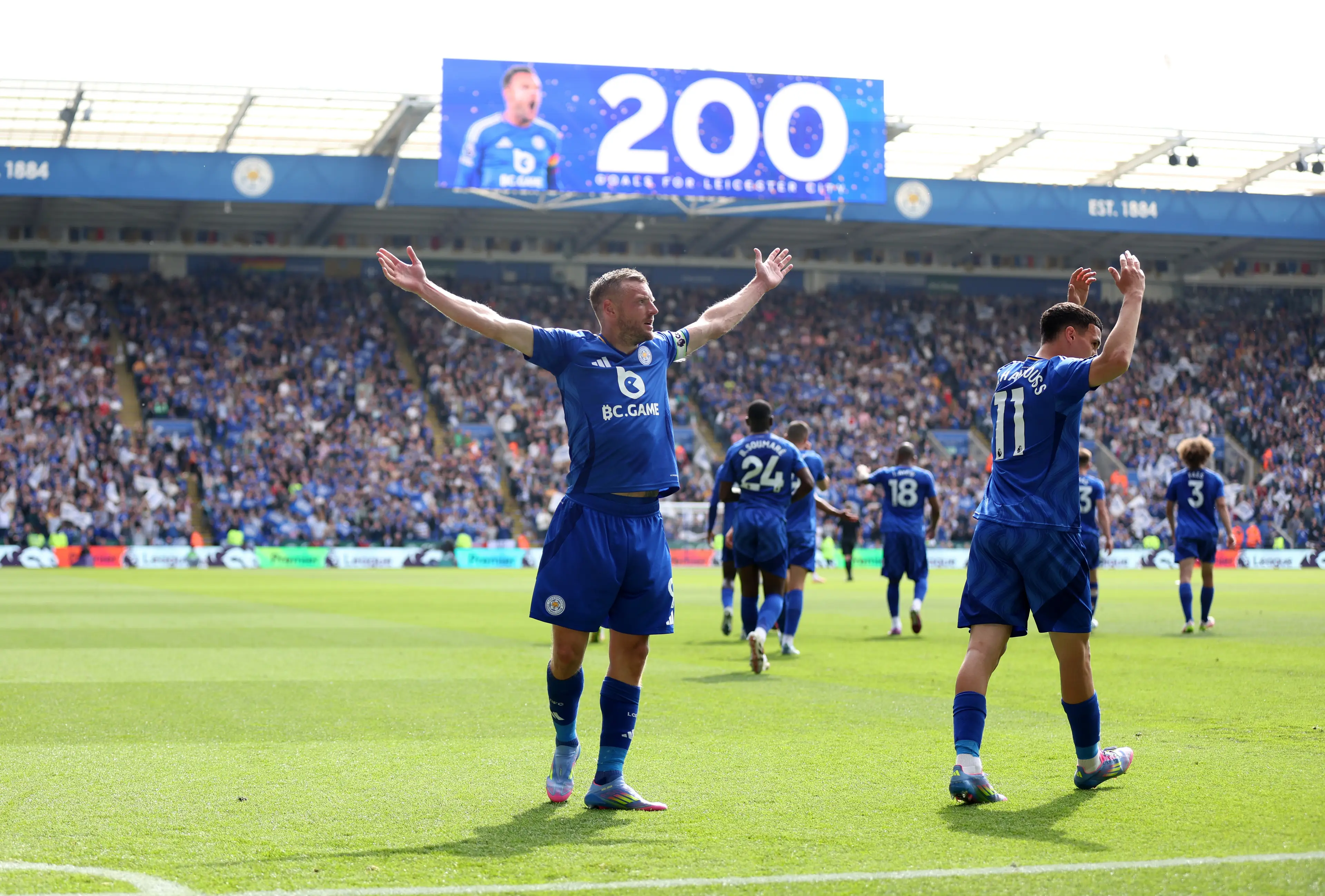 Jamie Vardy celebrates scoring for Leicester City. Image: Getty 