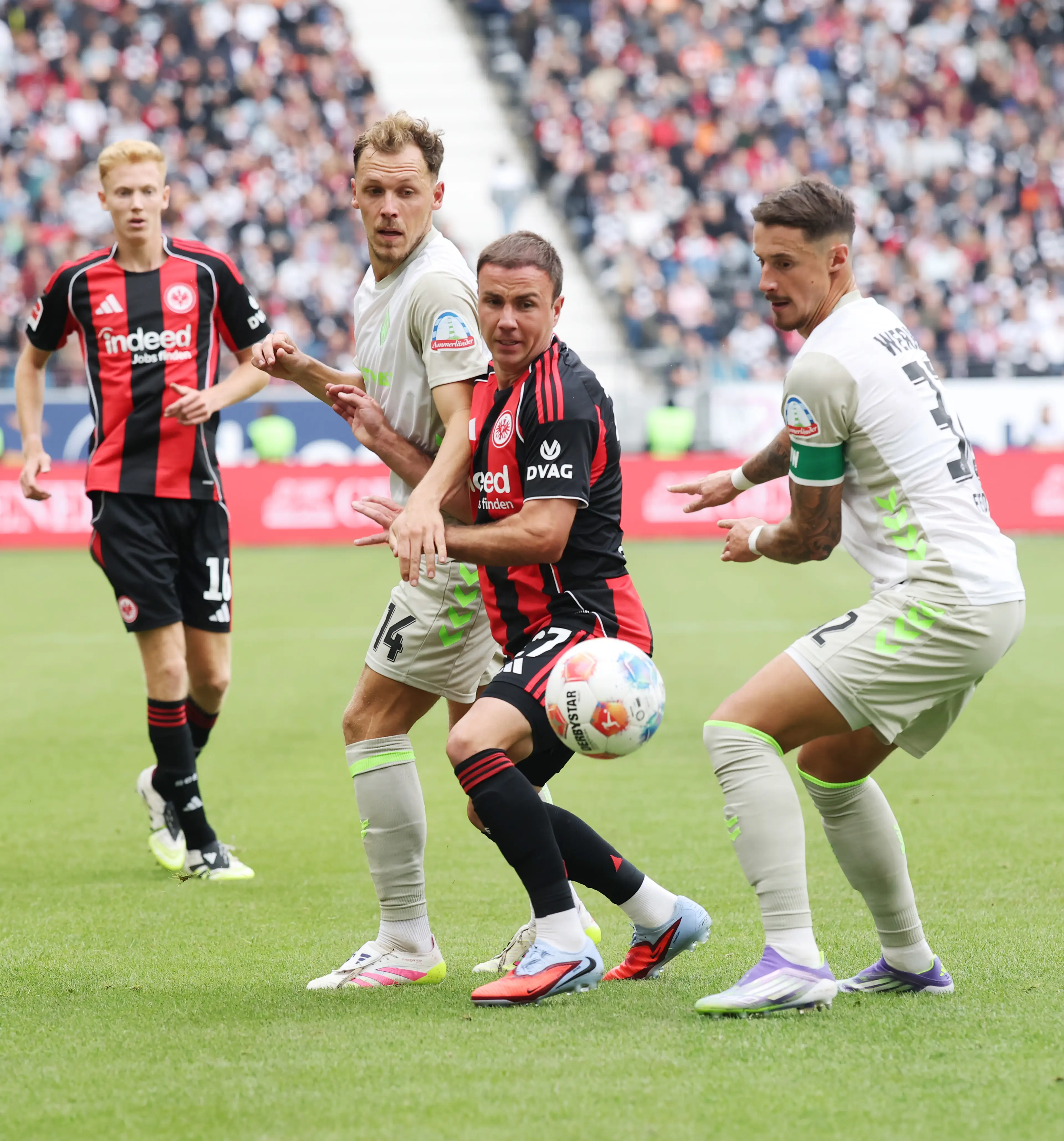 Marco Friedl (right) during Saturday's clash between Bremen and Frankfurt. Image credit: Getty