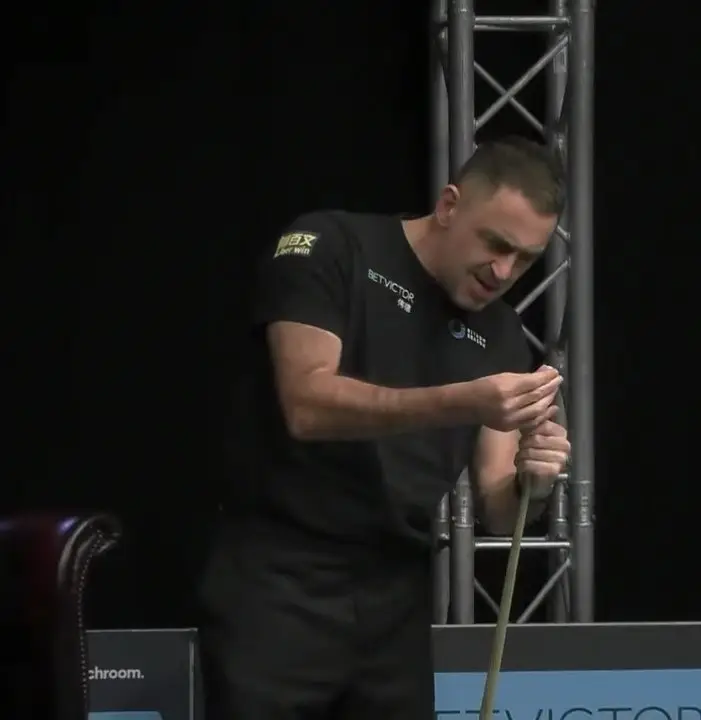 O'Sullivan was visibly frustrated during the defeat to Milkins. Image credit: X/@RonnieTracker