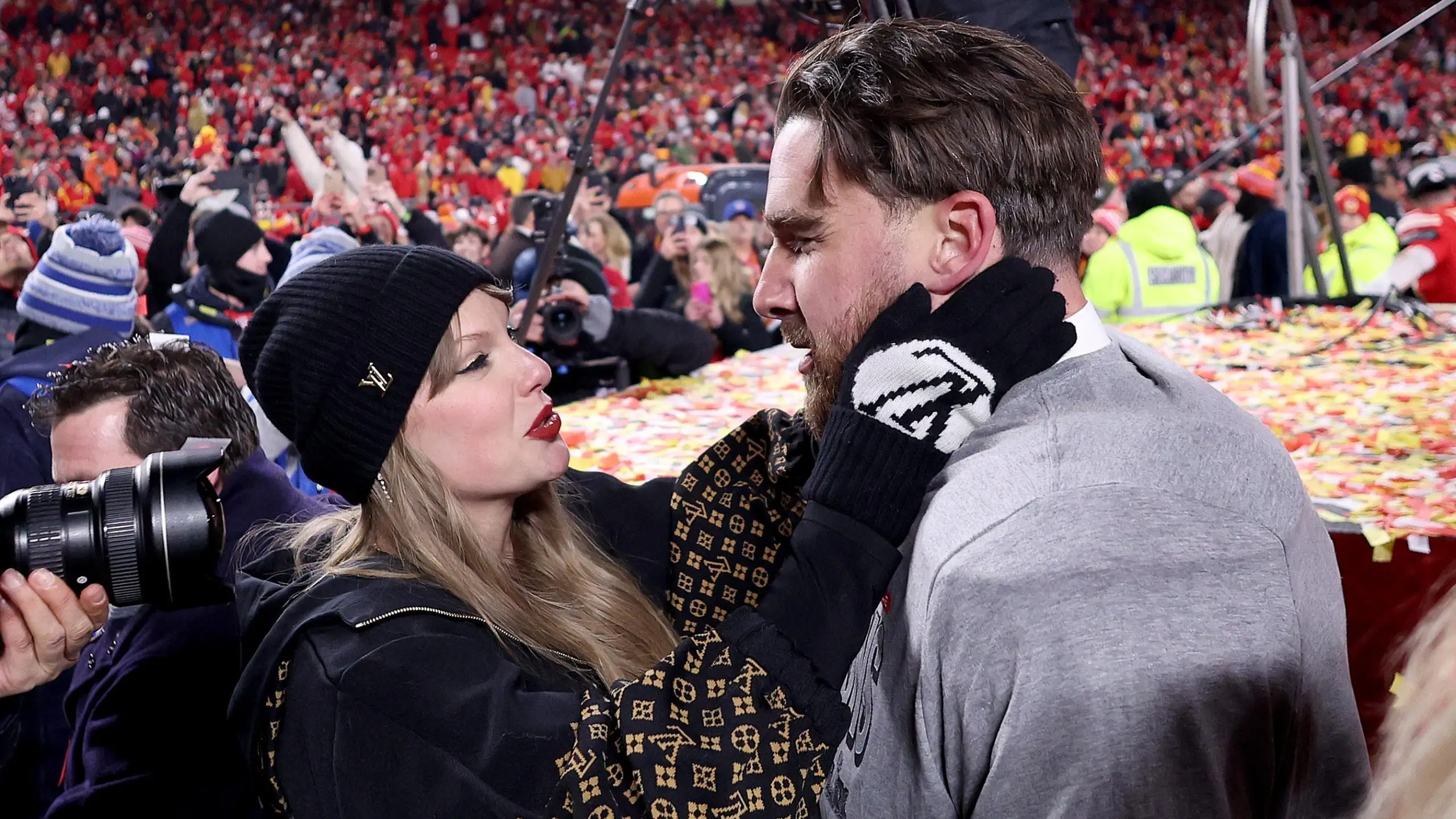 Travis Kelce's neighbour who was 'first to know' about Taylor Swift relationship drops bombshell about the couple
