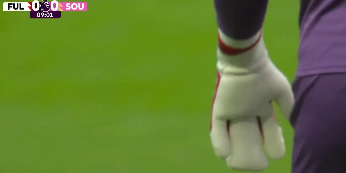 Aaron Ramsdale's special glove, worn on Sunday. Image: Premier League