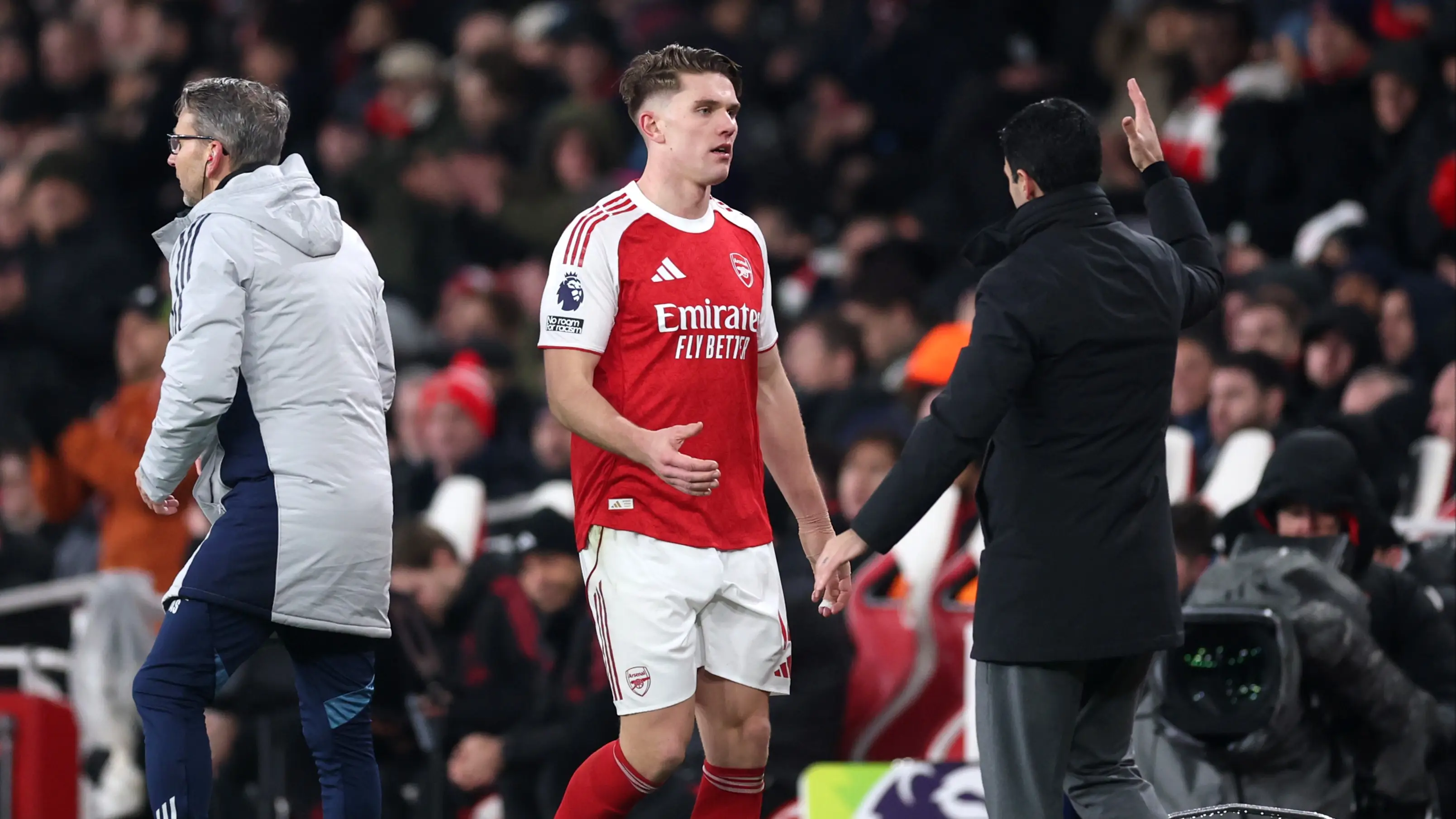 Viktor Gyokeres Stats Emerge After Liverpool Game as Gary Neville Issues Dig