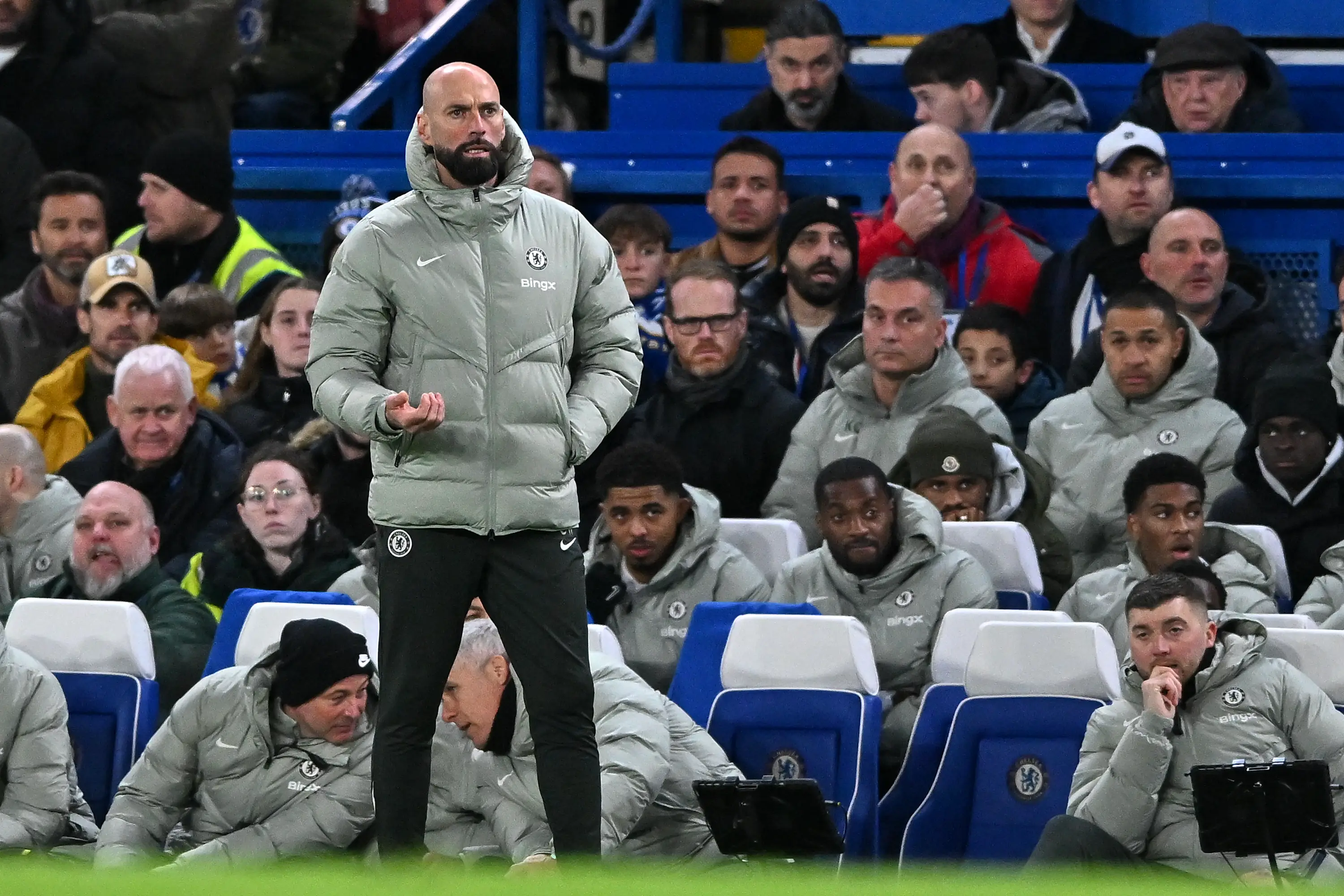 Willy Caballero Assistant coach of Chelsea gestures during the Premier League match between Chelsea and Aston Villa (Getty Images)