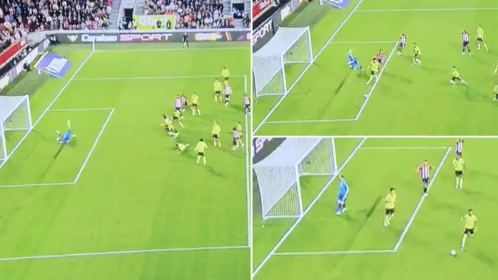 Fans spot bizarre Aaron Ramsdale moment during Arsenal's Carabao Cup clash vs Brentford