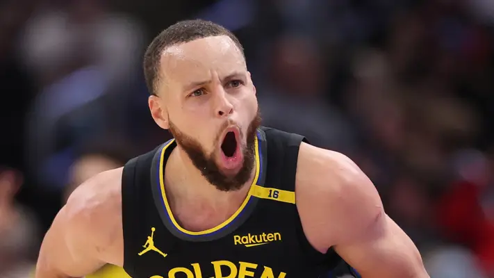 Steph Curry 'humiliated' by Nike before 'bizarre' gamble made him a billionaire 