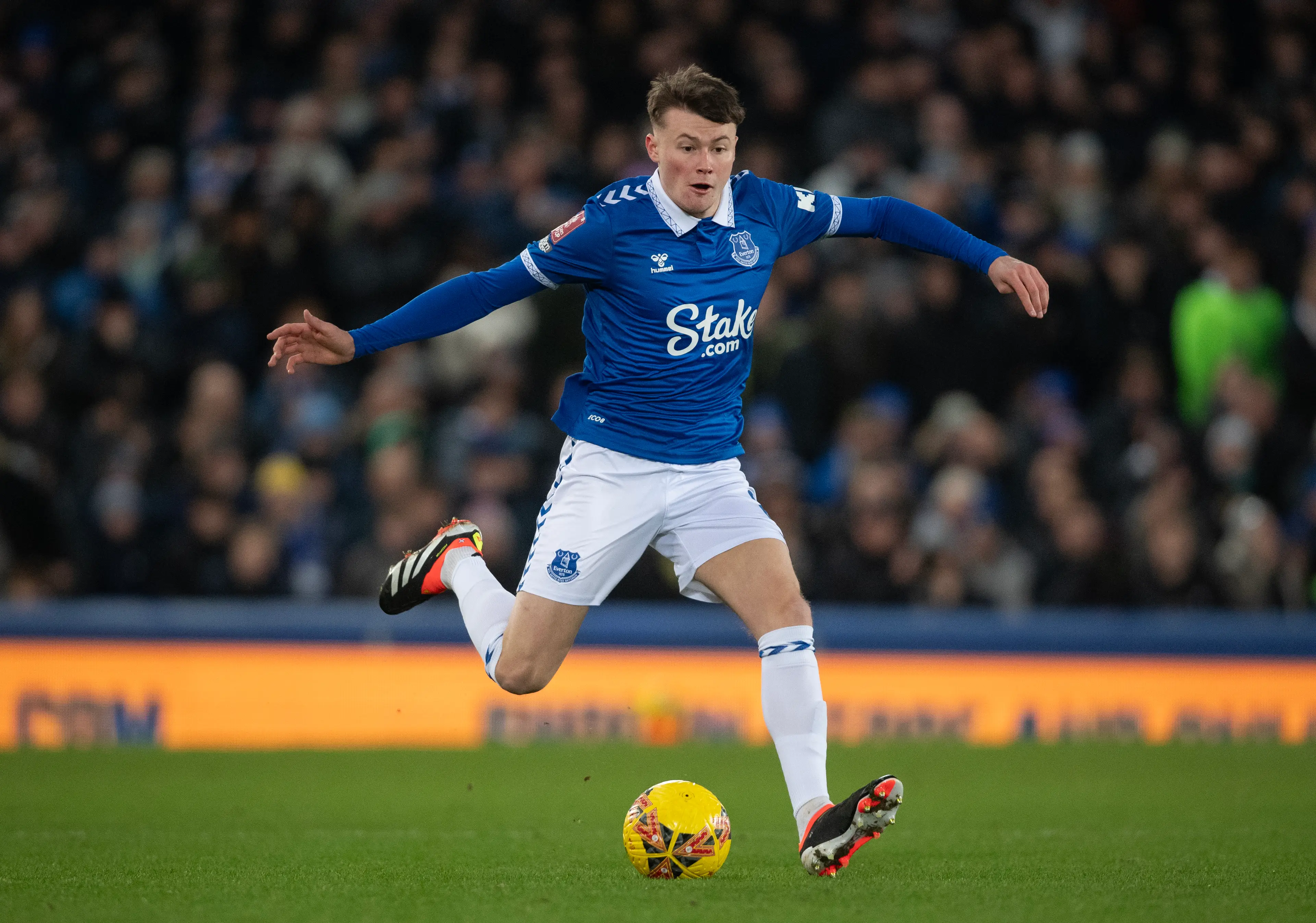 Everton defender Nathan Patterson (Image: Getty).