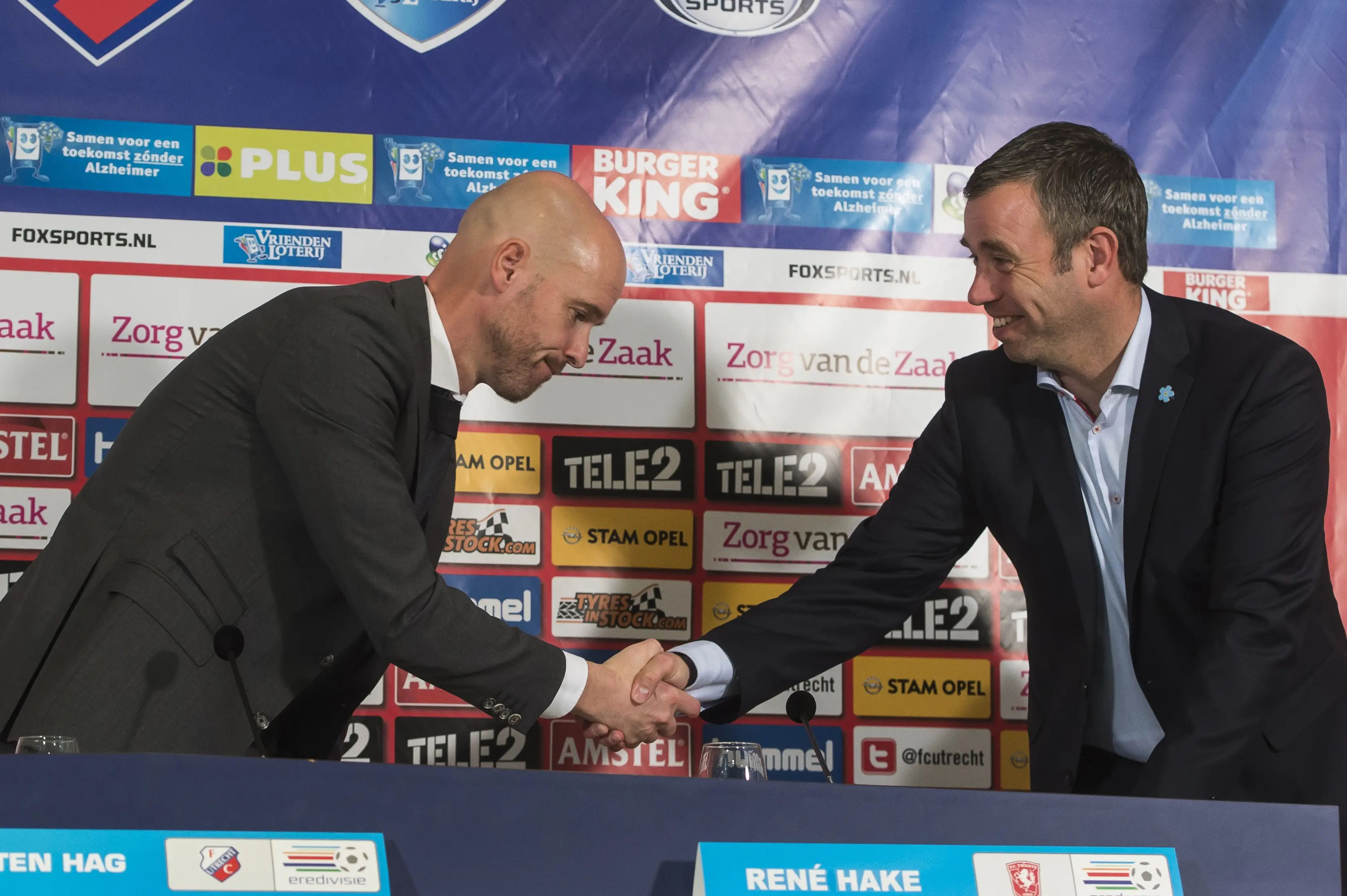 Erik ten Hag and Rene Hake shake hands. Image: Getty